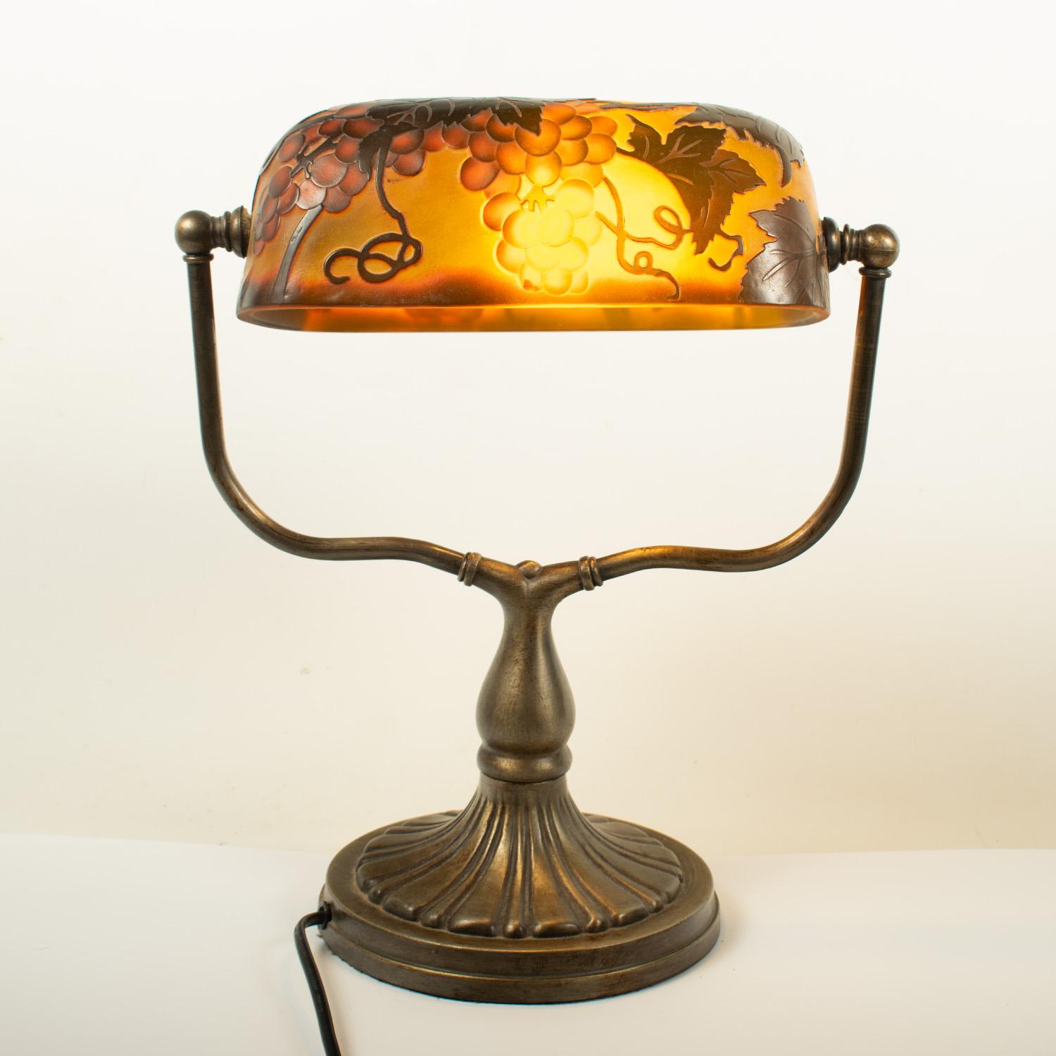 Etched Art Nouveau Desk lamp in the style of Emile GALLE with multilayer glass For Sale
