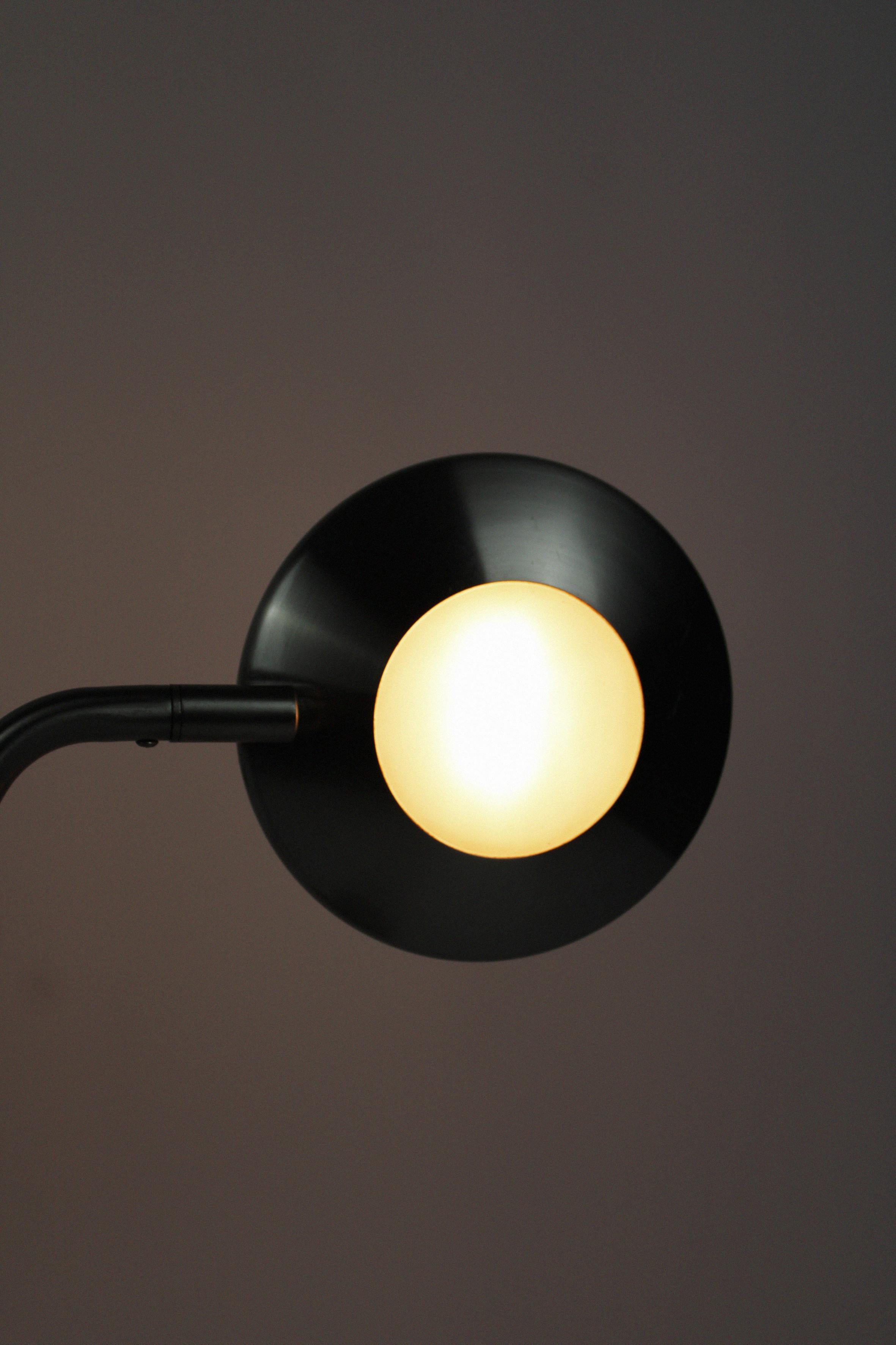 Lampe de bureau post-moderne Jan Des Bouvrie chrome métallique 20ème siècle Pays-Bas en vente 1