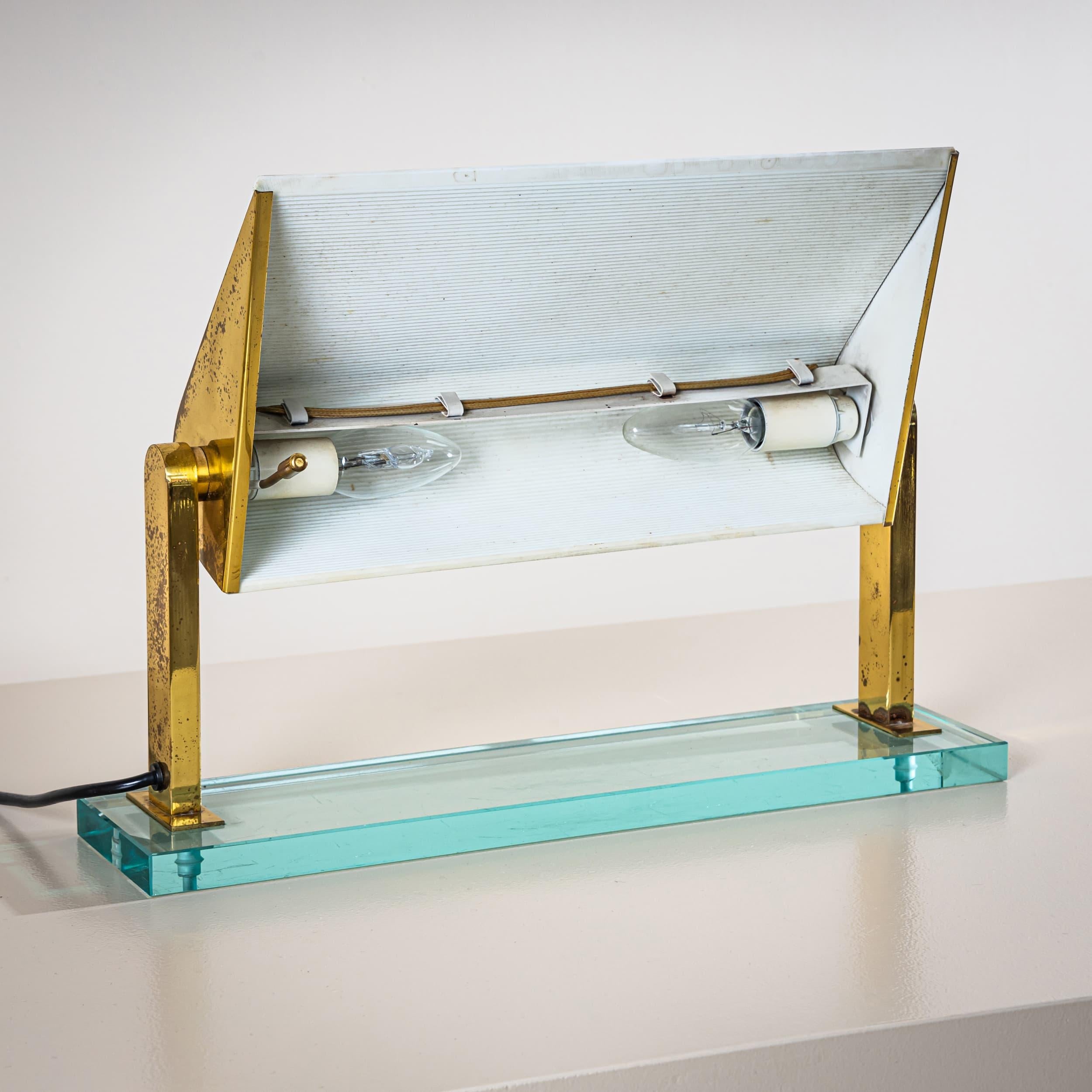 italien Lampe de bureau, Model No. 0836 par Pietro Chiesa pour Fontana Arte, Italie en vente