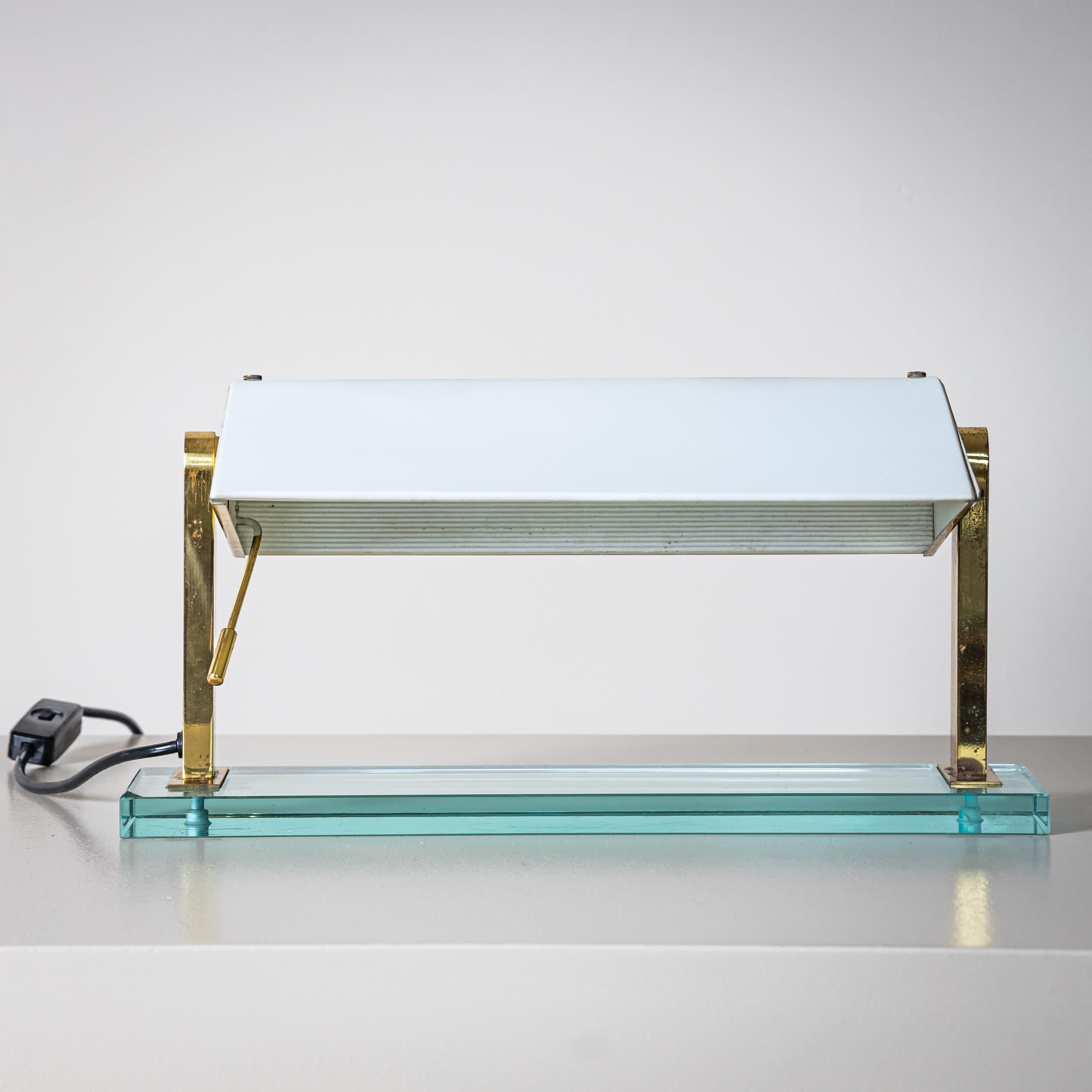 Lampe de bureau, Model No. 0836 par Pietro Chiesa pour Fontana Arte, Italie Bon état - En vente à New York, NY