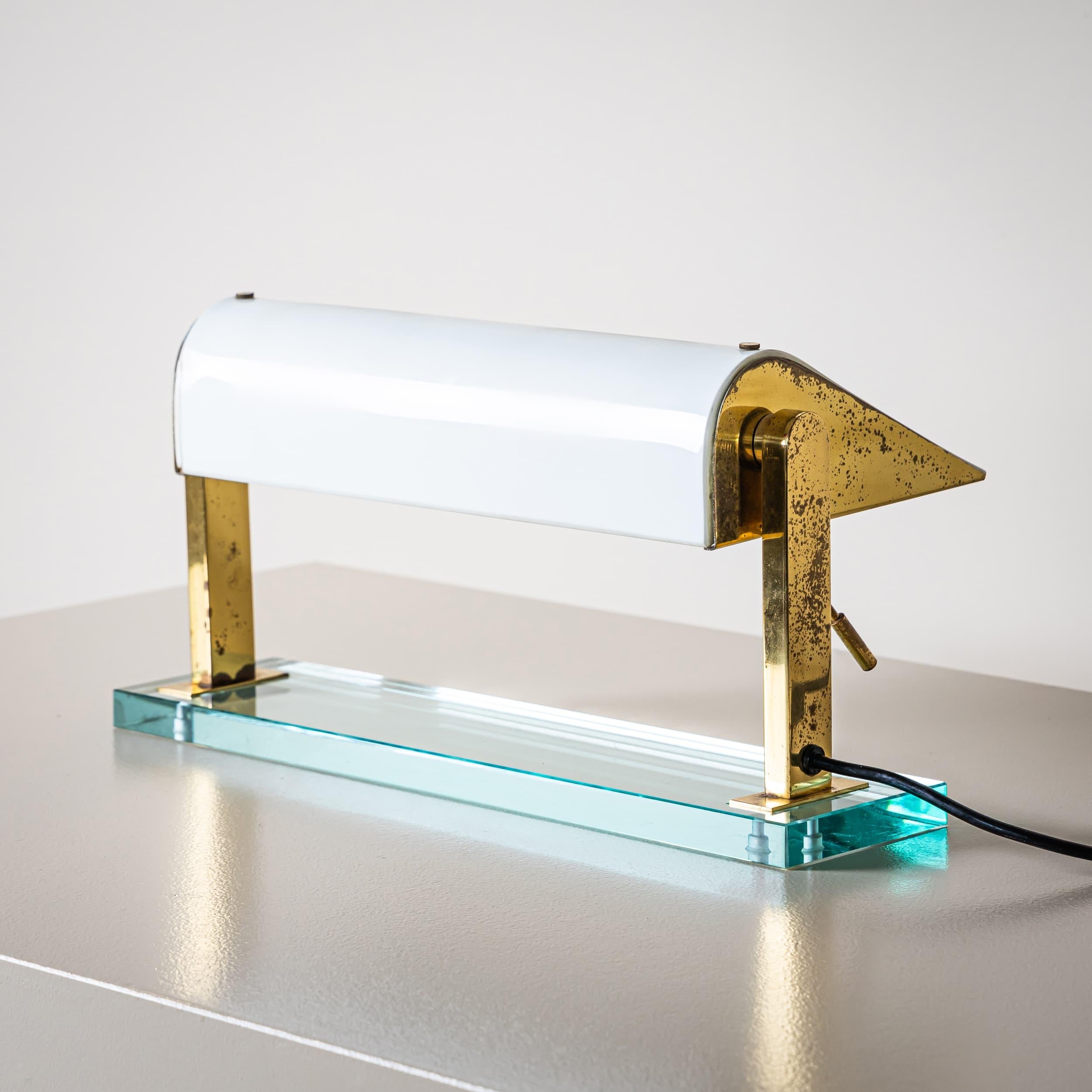 Lampe de bureau, Model No. 0836 par Pietro Chiesa pour Fontana Arte, Italie en vente 3