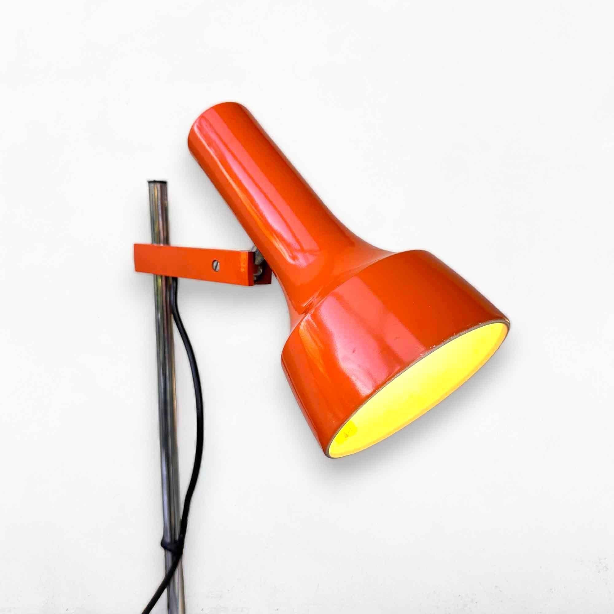 Métal Lampe de bureau orange Kaiser Leuchten, Allemagne, 1970 en vente