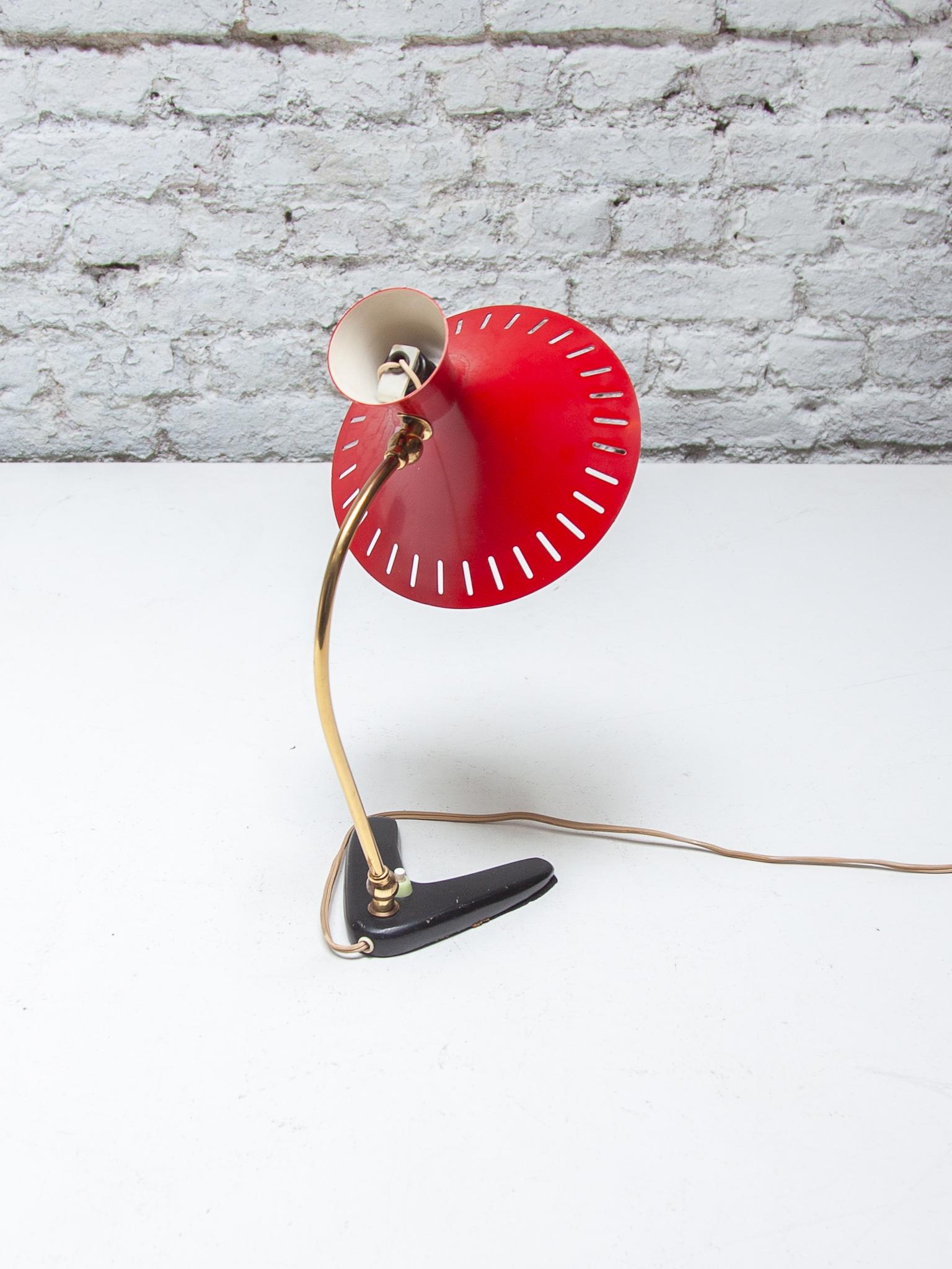 Lampada da scrivania con paralume rosso Mid Century Modern di Stilux Milano, anni '50 in vendita 6