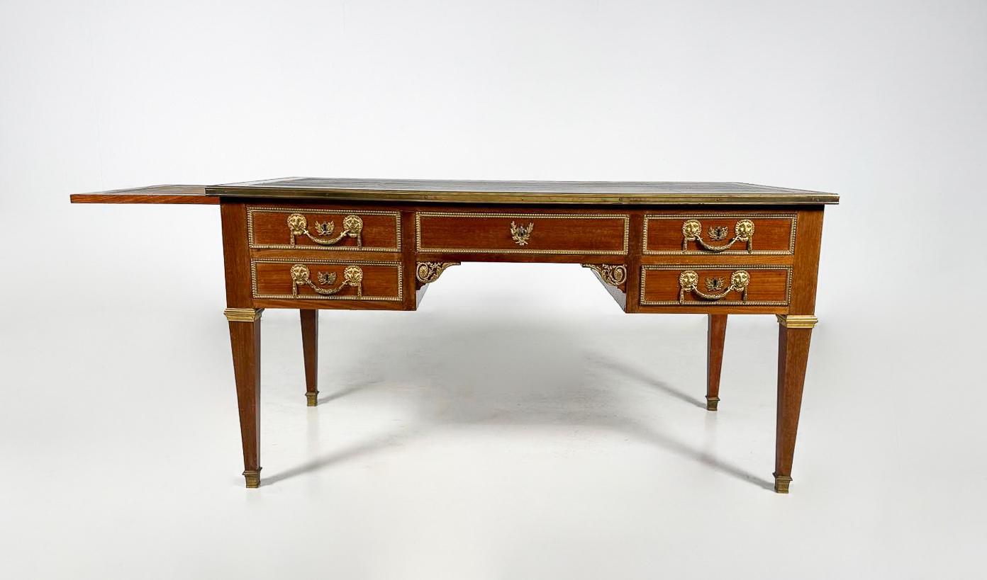 Européen Bureau, Louis XVI, début XIXe, acajou bronze doré en vente