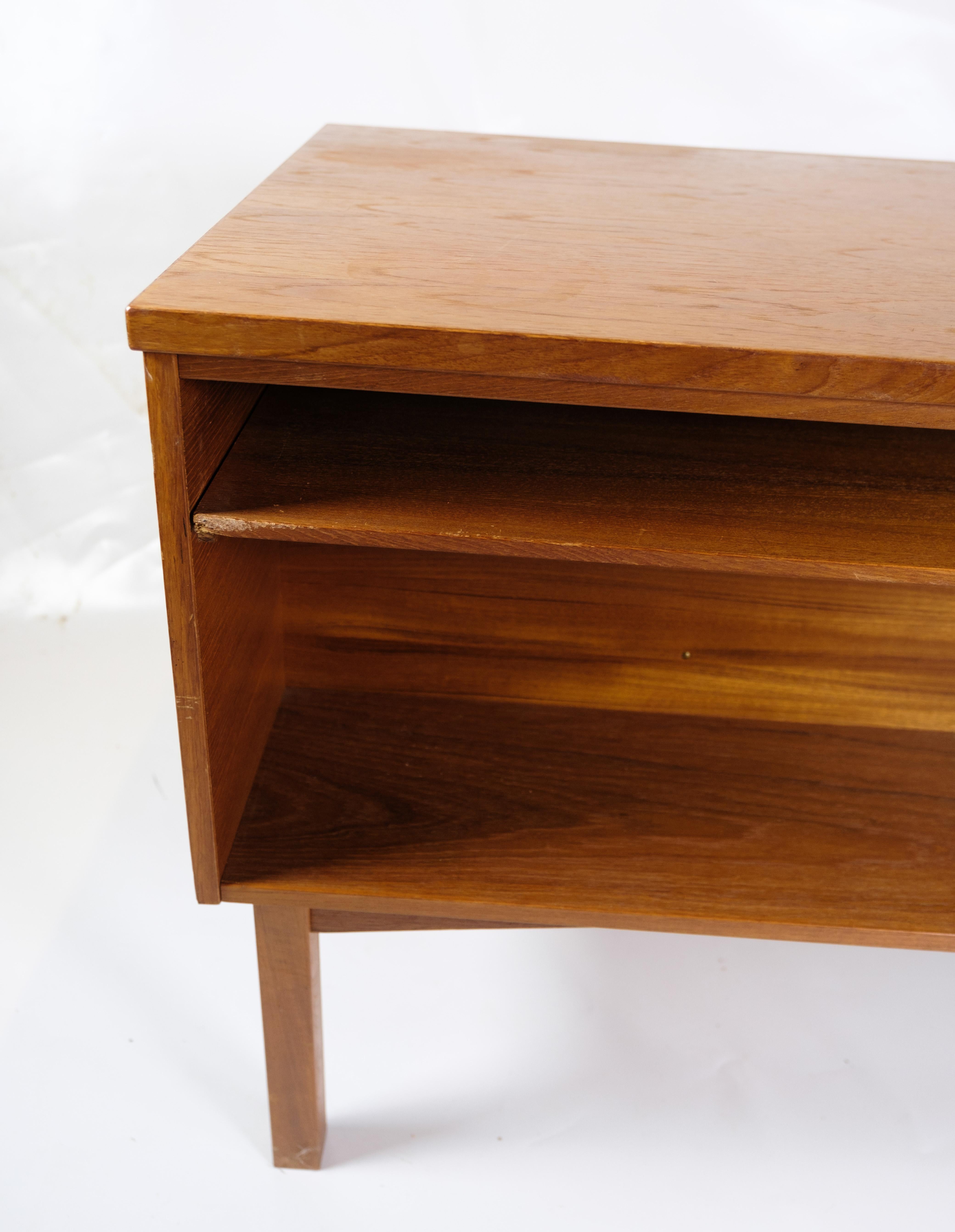 Desk Made in Teak of Danish Design From 1960s For Sale 5
