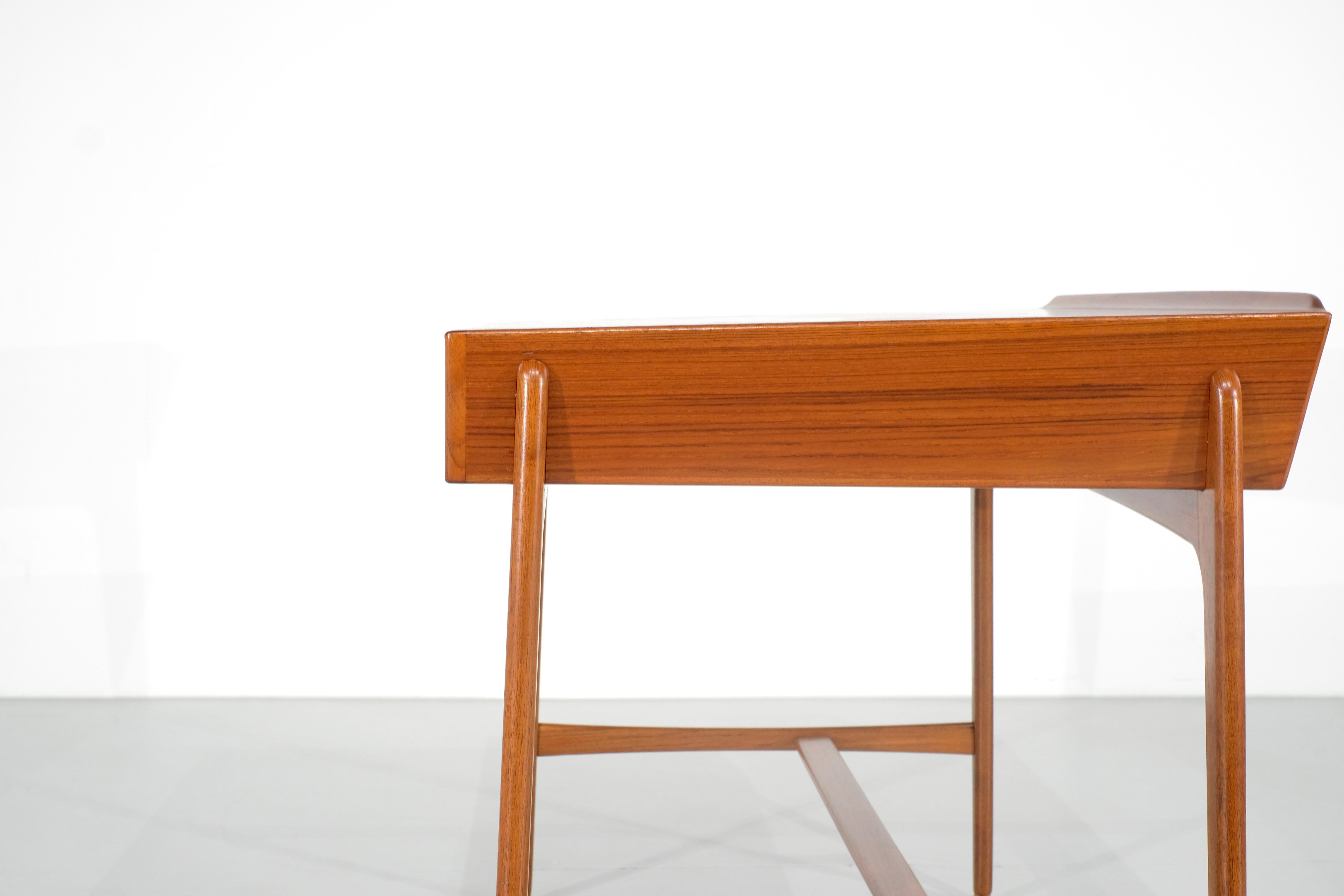 Desk Model 200 by Svend Åge Madsen for Sigurd Hansen, Denmark 1958. For Sale 2