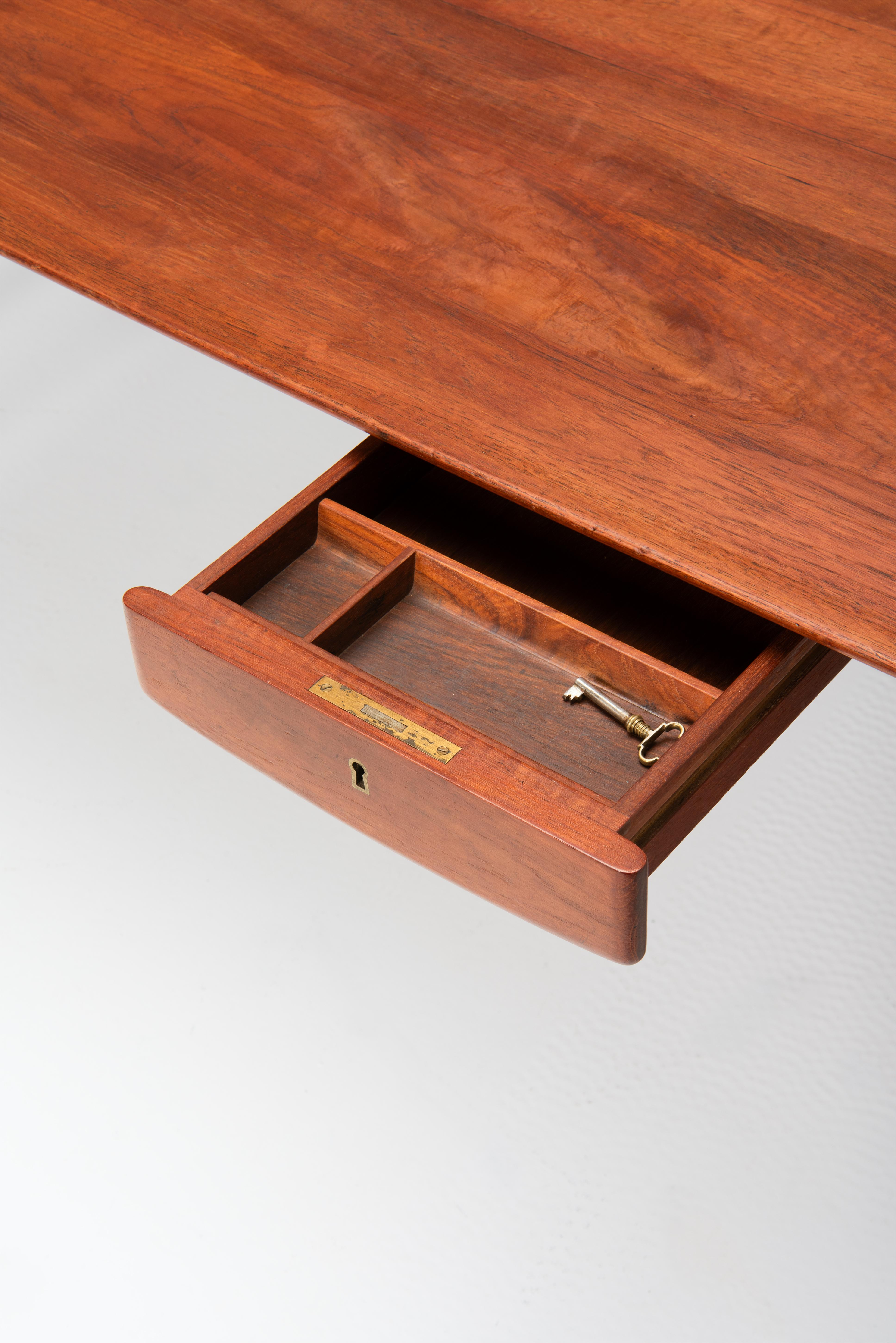 Danish Desk Model '310' In Solid Teak Peter Hvidt & Orla Mølgaard Nielsen