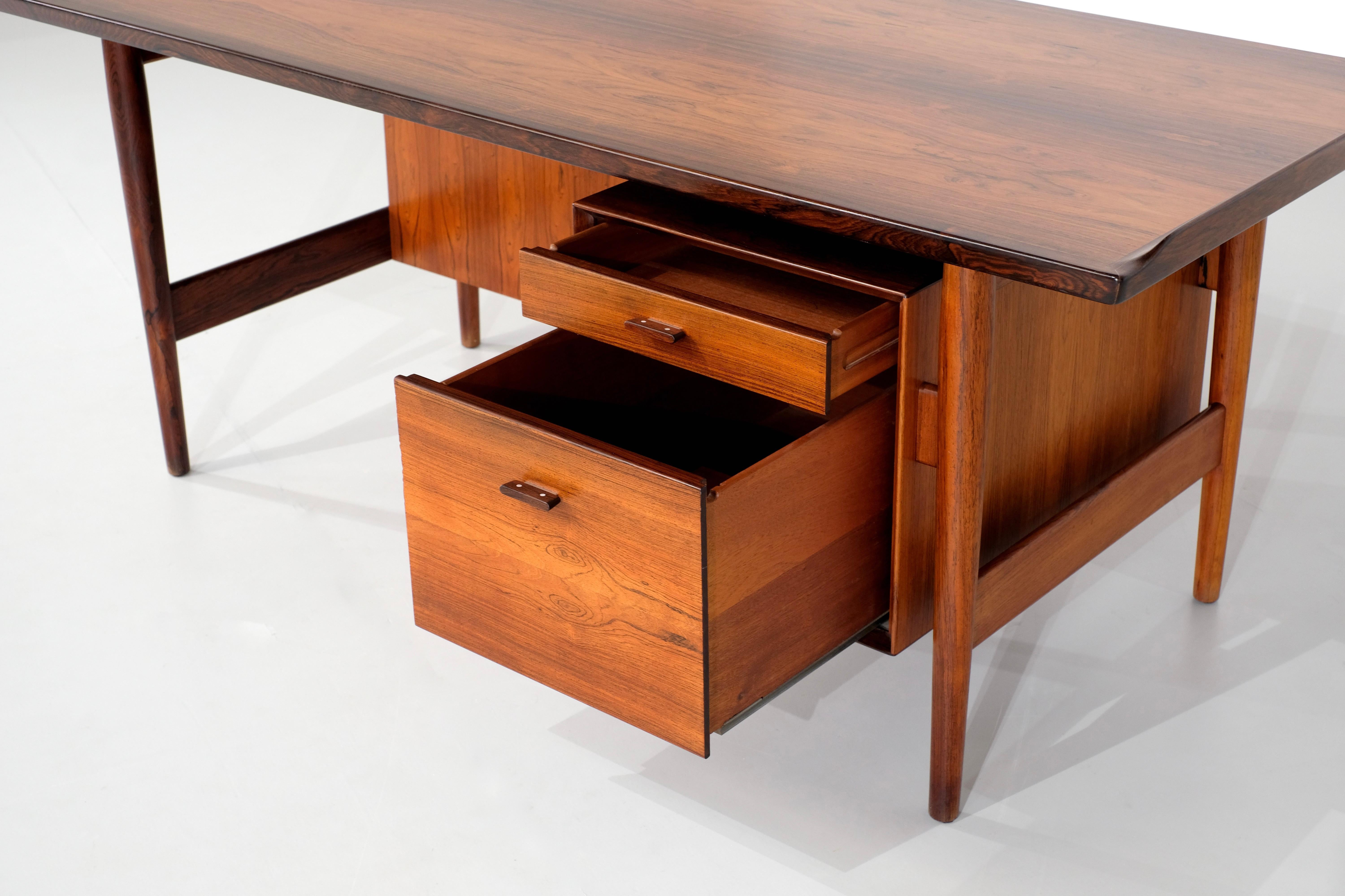 Legno Modello da scrivania  