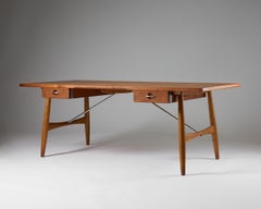 Desk model JH571 Designed by Hans J. Wegner for Johannes Hansen