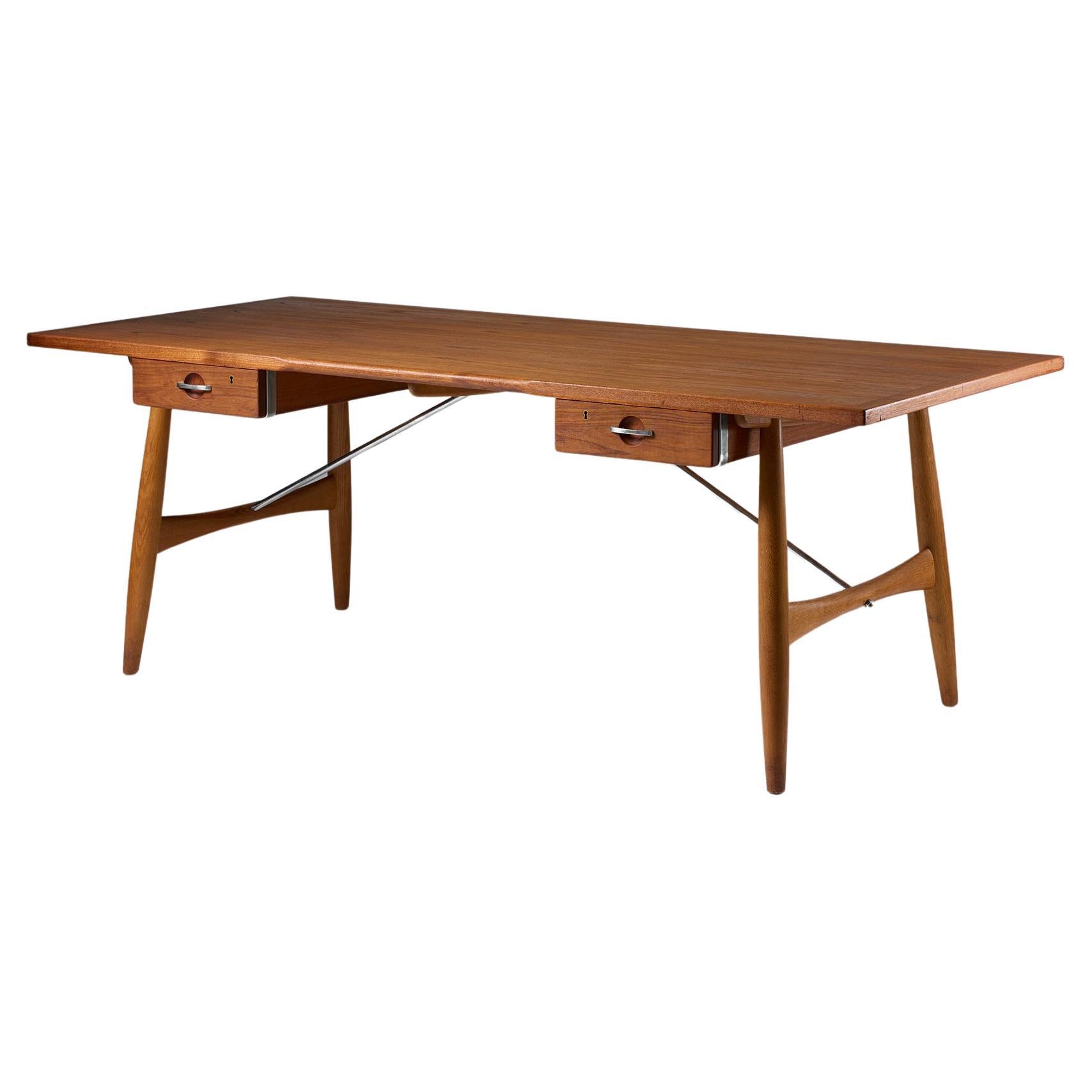 Desk model JH571 Designed by Hans J. Wegner for Johannes Hansen
