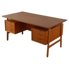 Retro  Desk Model Nr. 75, Omann Jun. 