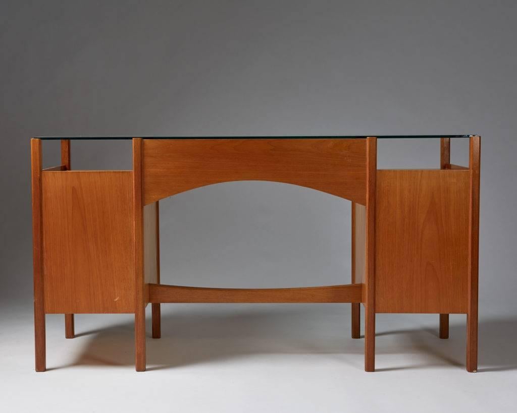 Desk or Dressing Table Designed by Josef Frank for Svenskt Tenn, Sweden, 1950s In Excellent Condition In Stockholm, SE