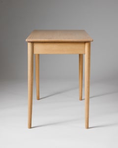 Desk 'RY 32' Designed by Hans J. Wegner for Ry Møbler