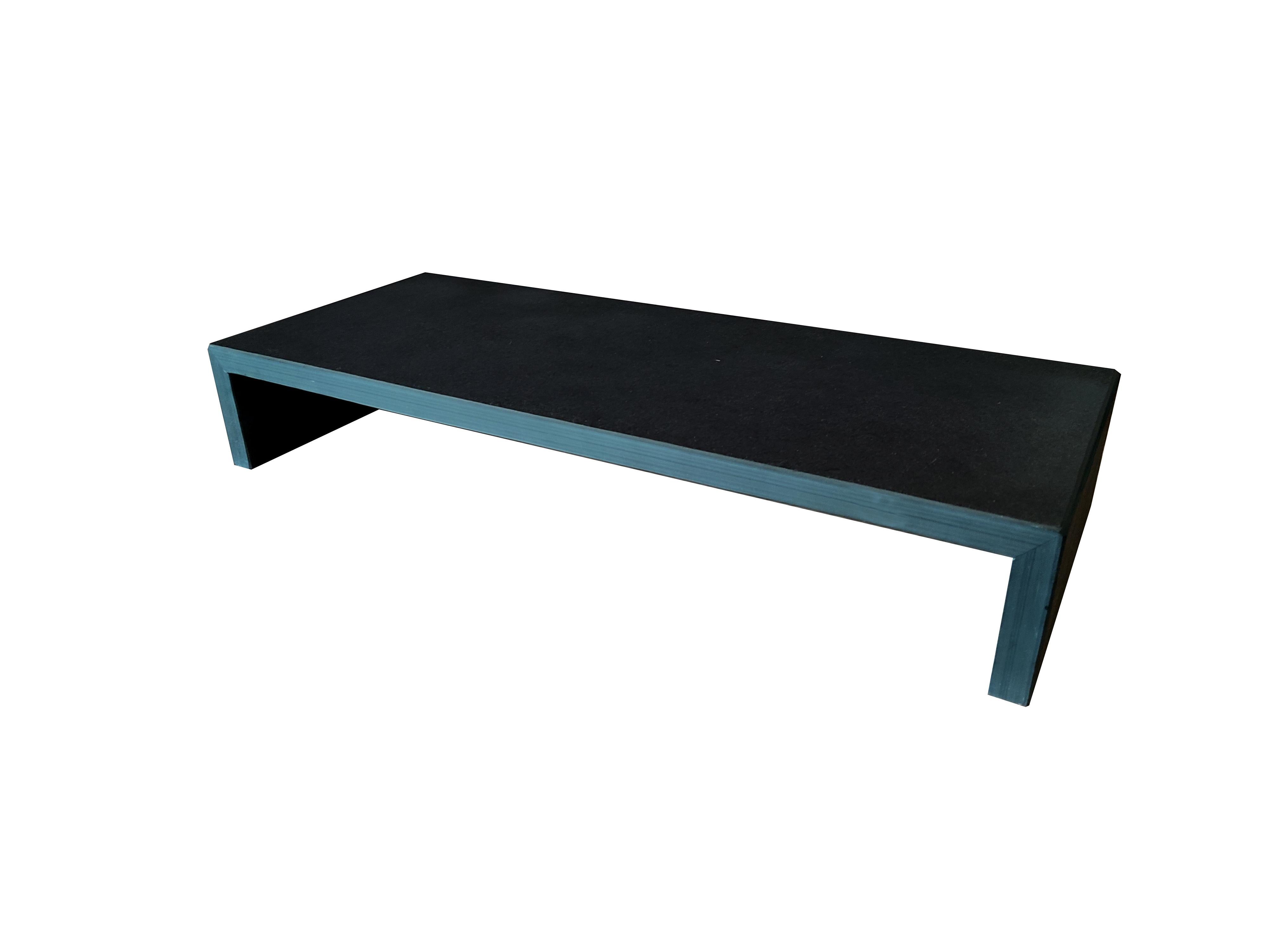 Schreibtisch-Set aus natürlichem Stein und schwarzem Schiefer, minimalistisches Design, handgefertigt in Spanien Meddel
Verleihen Sie Ihrem Büro einen Hauch von Eleganz und Stil mit unserer schwarzen Schieferablage, die in Spanien aus Naturstein