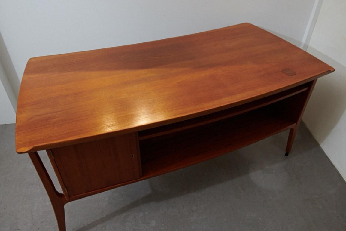 Teak Desk Svend Aage Madsen, Mod. 20, 1960s For Sale