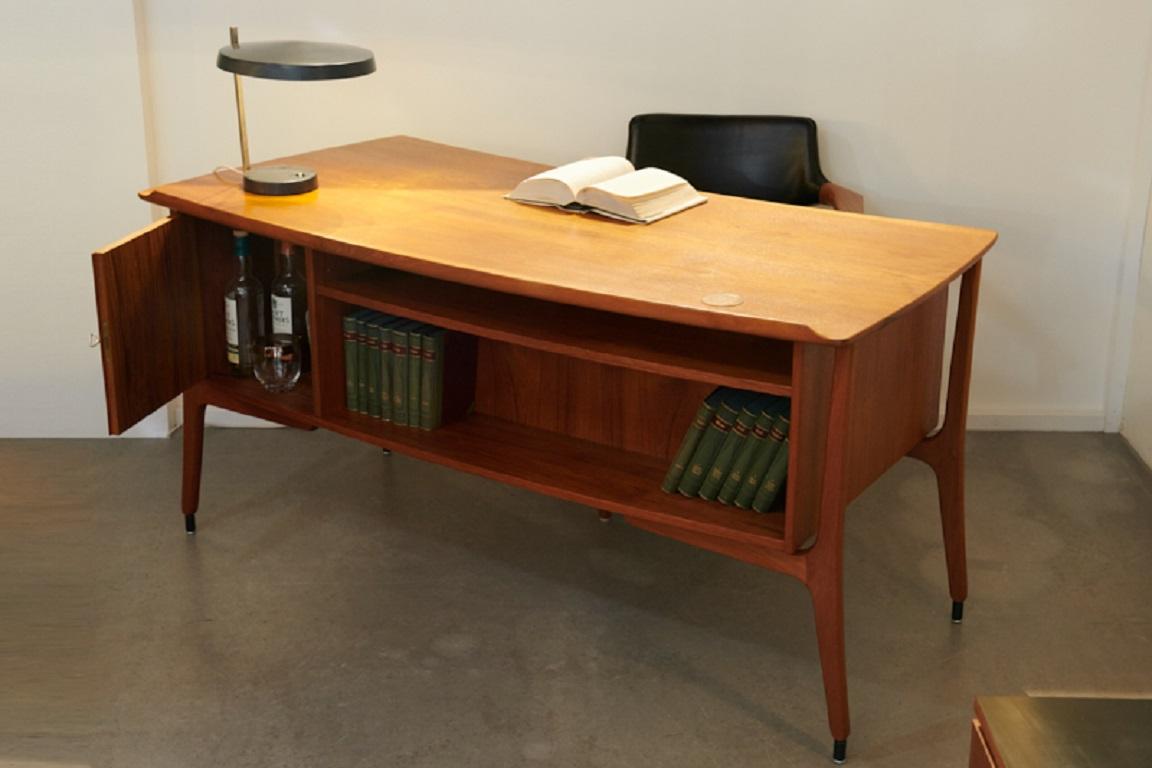 Desk Svend Aage Madsen, Mod. 20, 1960s For Sale 3