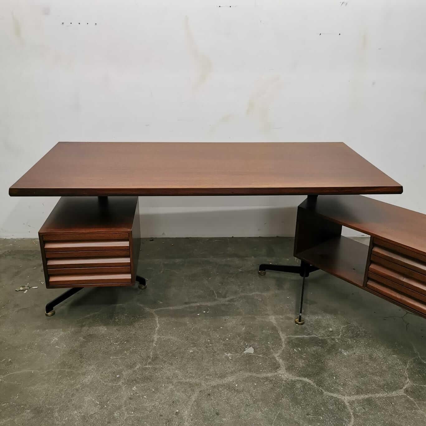 Desk, T95, Osvaldo Borsani, Tecno, 1956 1