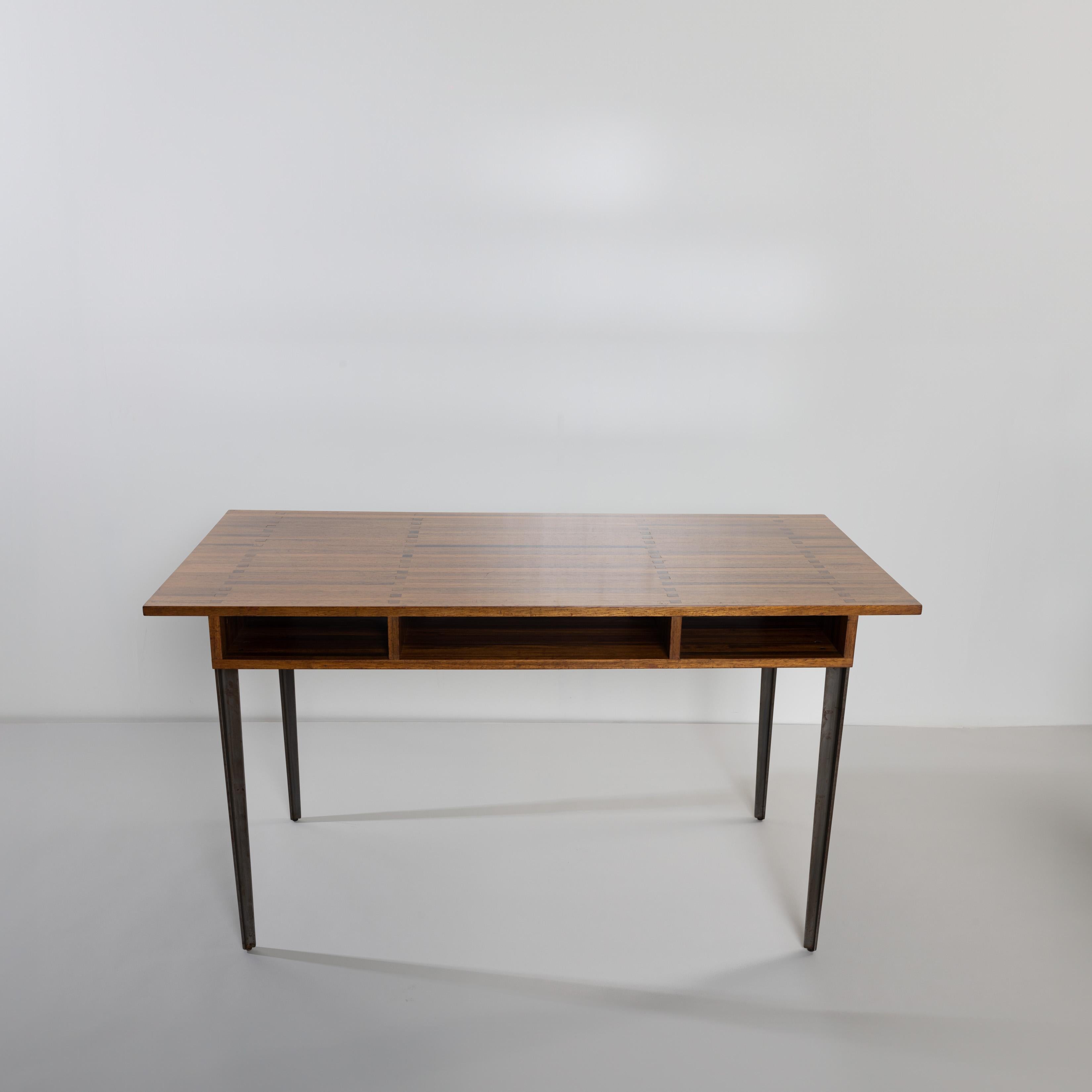 Desk table called “Gerard Philipe” by Jules Wabbes In Good Condition For Sale In Brussels, BE