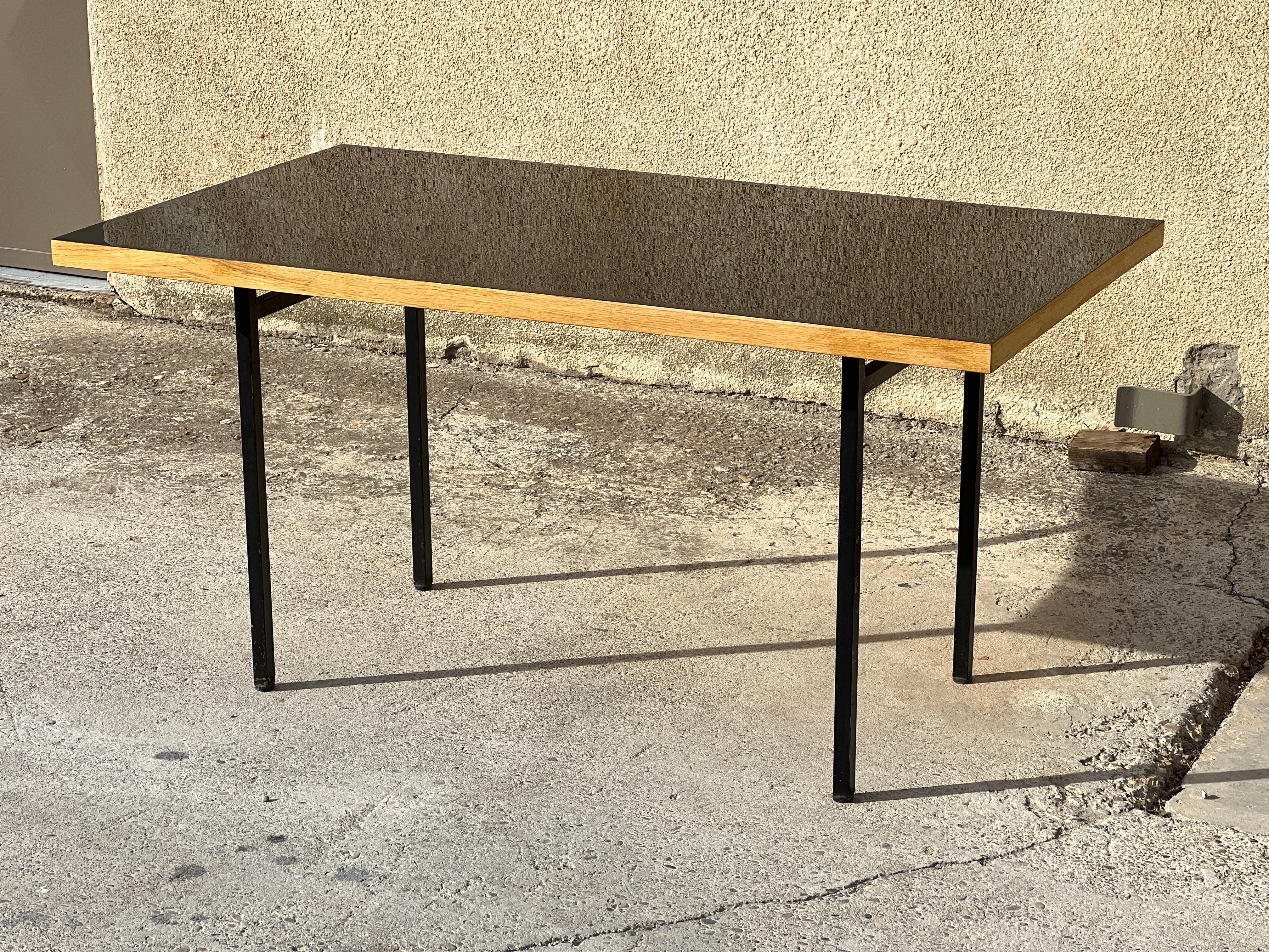 Desk / Table Florence Knoll Formica Top, 1960 In Fair Condition In Saint Rémy de Provence, FR