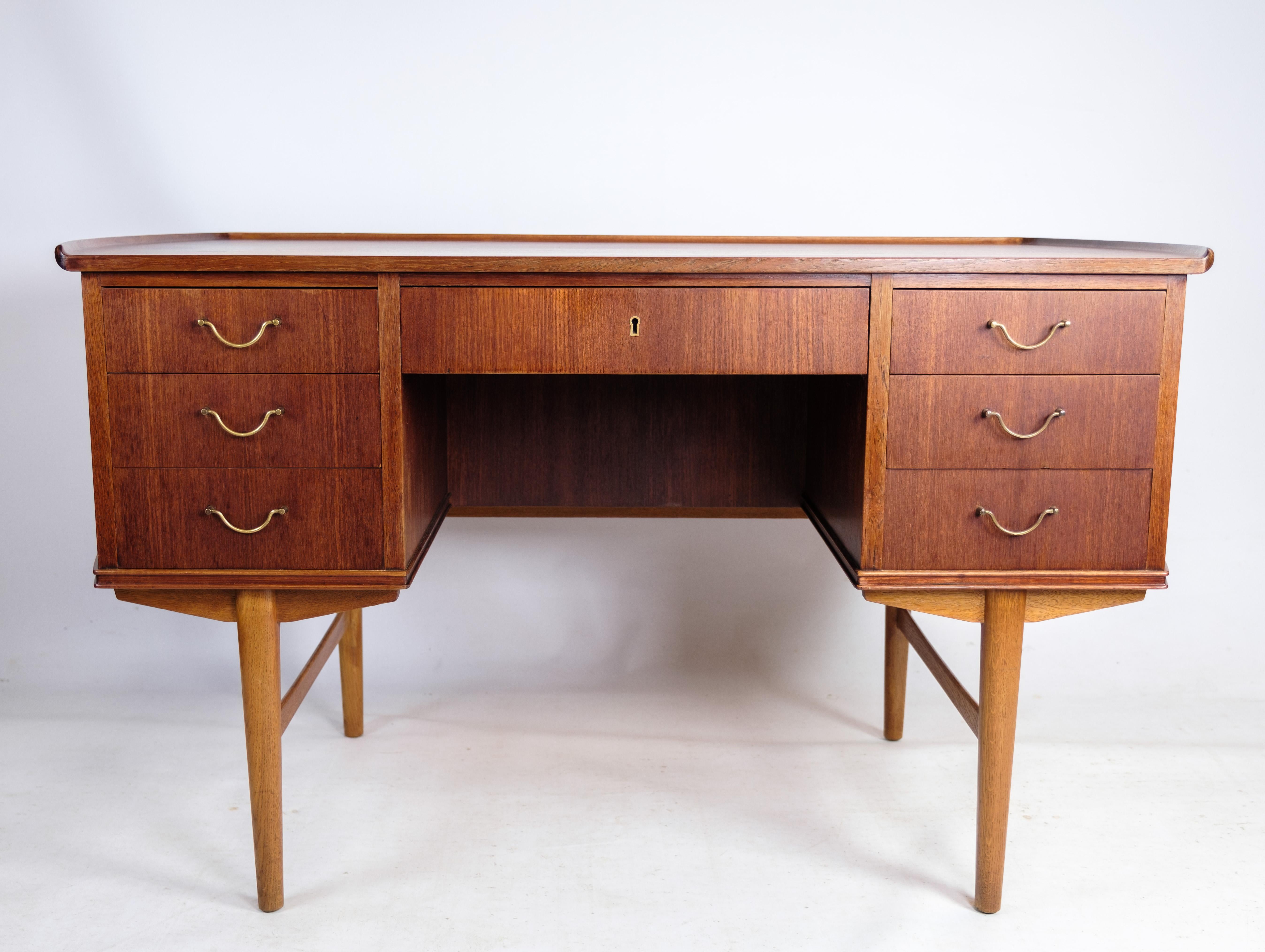 Desk, Teak, Danish Design, 1960 For Sale 4