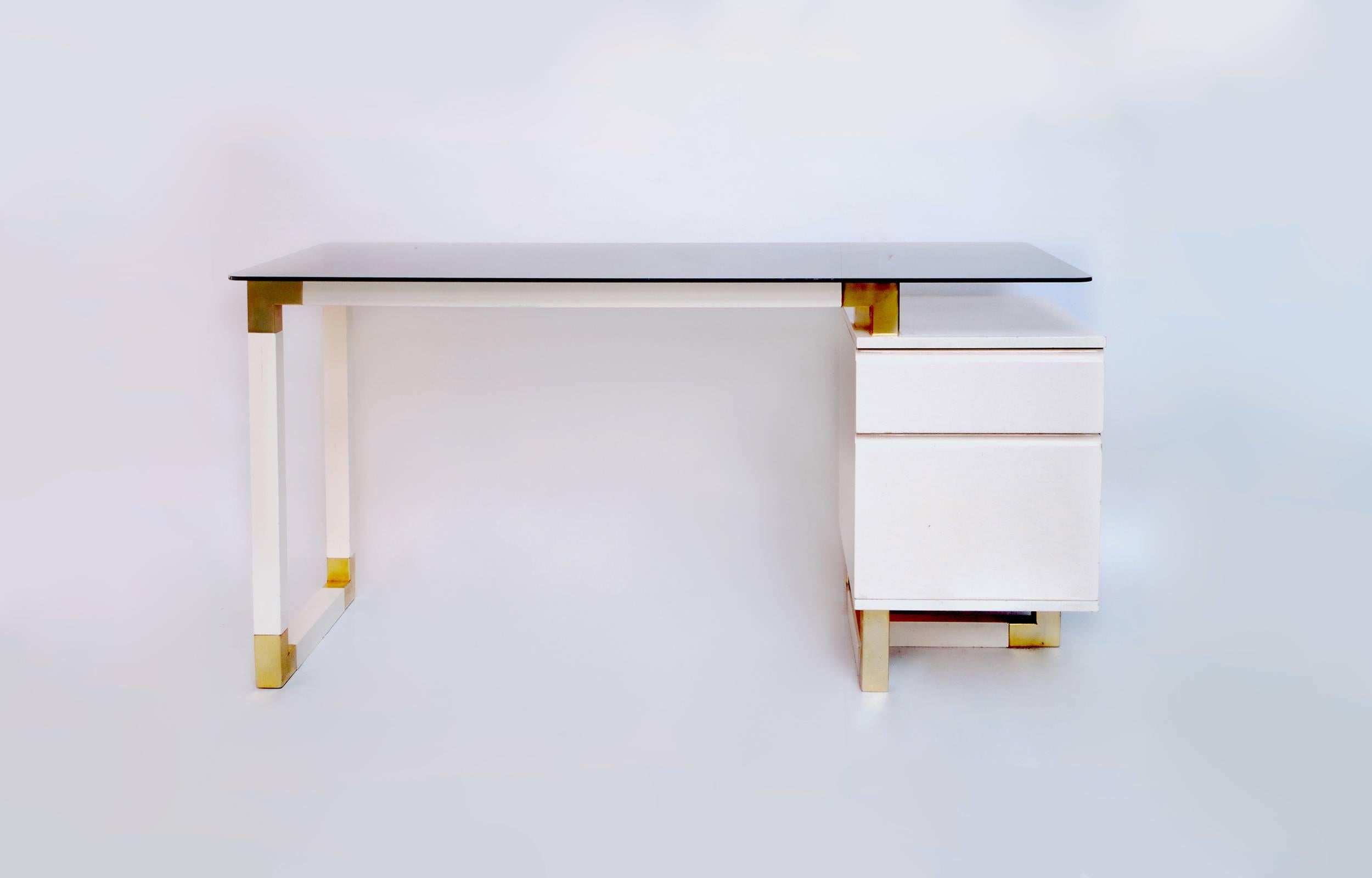 Desk with a Box of Drawers in White Lacquer, Pierre Cardin Style, circa 1970 1