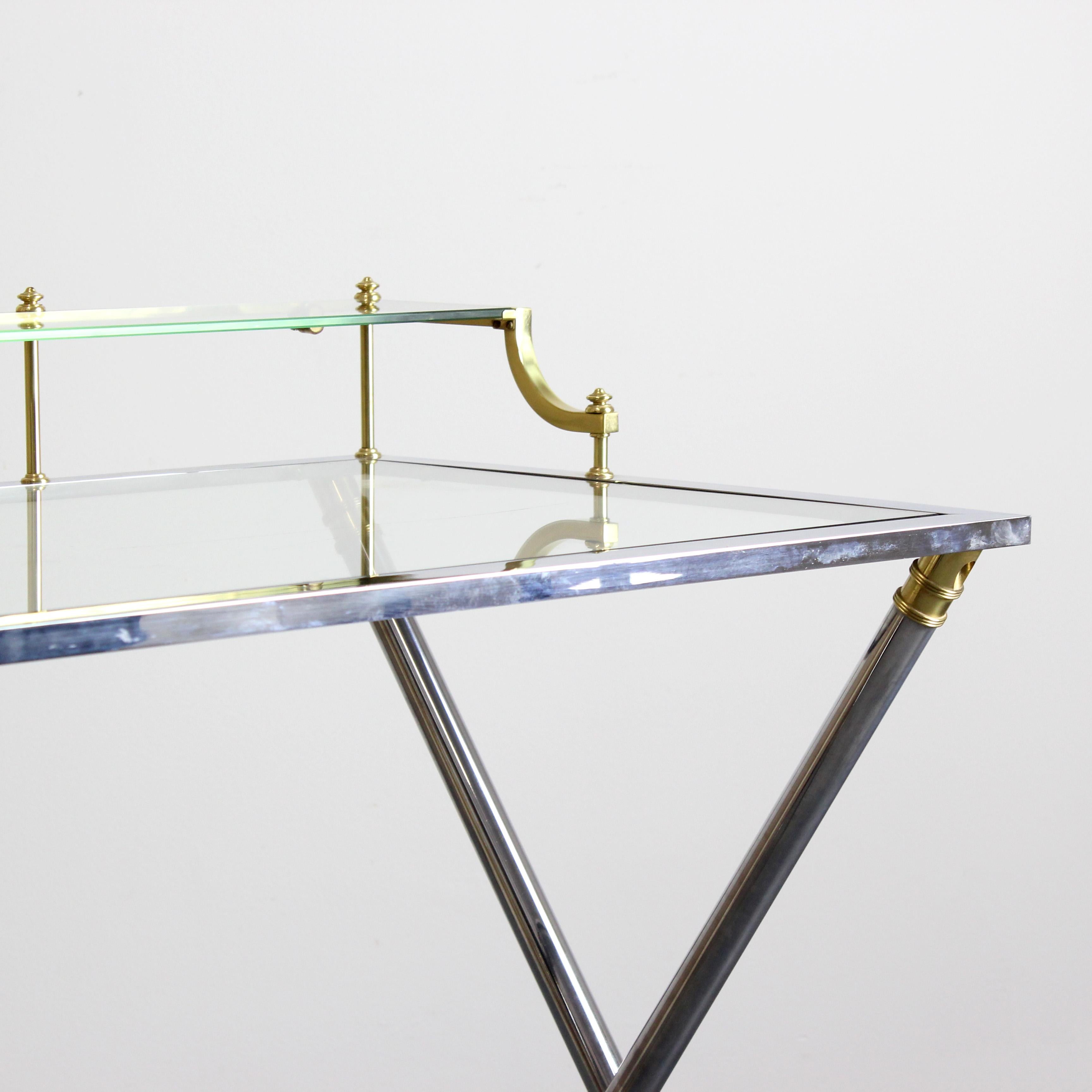 Metallo Desk with chrome-plated steel frame and gilt-plated brass details, glass top in vendita