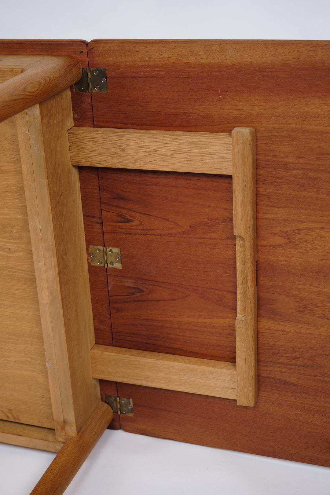 Schreibtisch Mit Klappen Modell AT-305 In Teak & Eiche Von Hans J. Wegner Für Andreas Tuck im Angebot 5