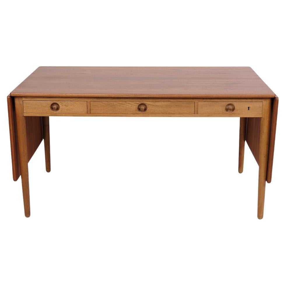 Schreibtisch Mit Klappen Modell AT-305 In Teak & Eiche Von Hans J. Wegner Für Andreas Tuck im Angebot