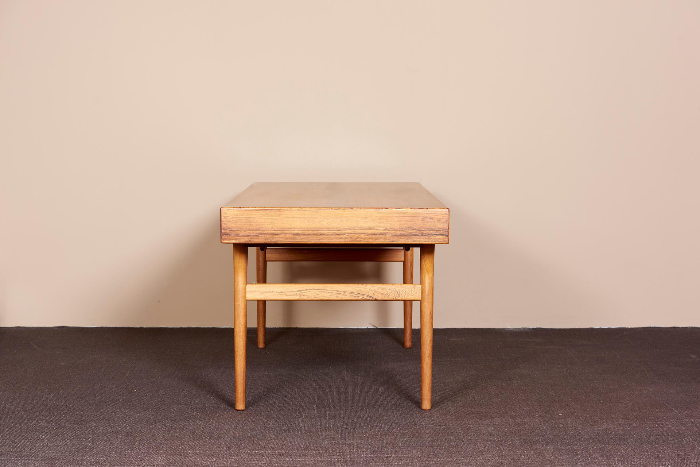 Desk with Four Drawers by Nanna Ditzel, Denmark, 1950s In Excellent Condition In Berlin, DE
