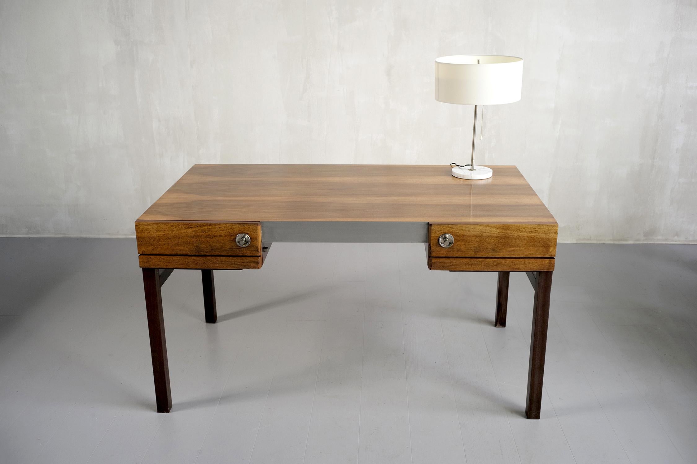 Desk with Two Drawers, France, 1960 In Good Condition In Catonvielle, FR