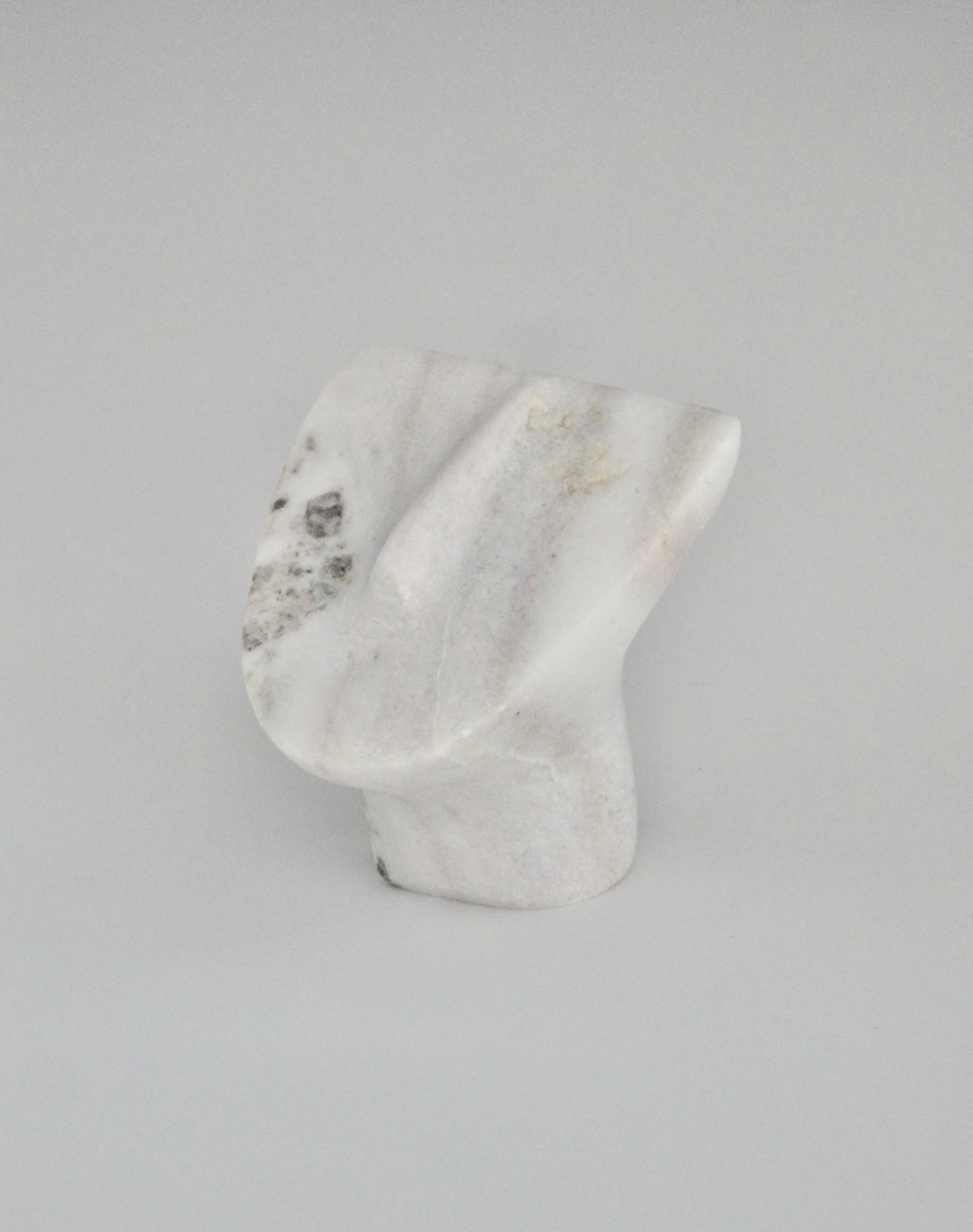 Desktop Abstract Face Sculpture in White Marble In Good Condition In Ferndale, MI