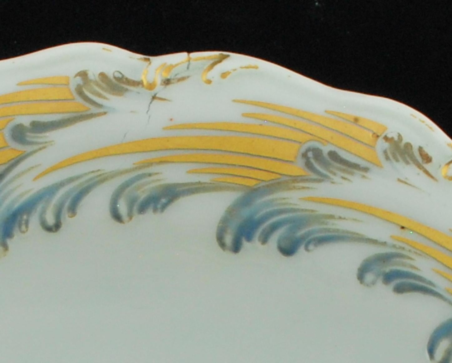 English Dessert Plate with Fancy Bird, Chelsea Gold Anchor, circa 1765 For Sale