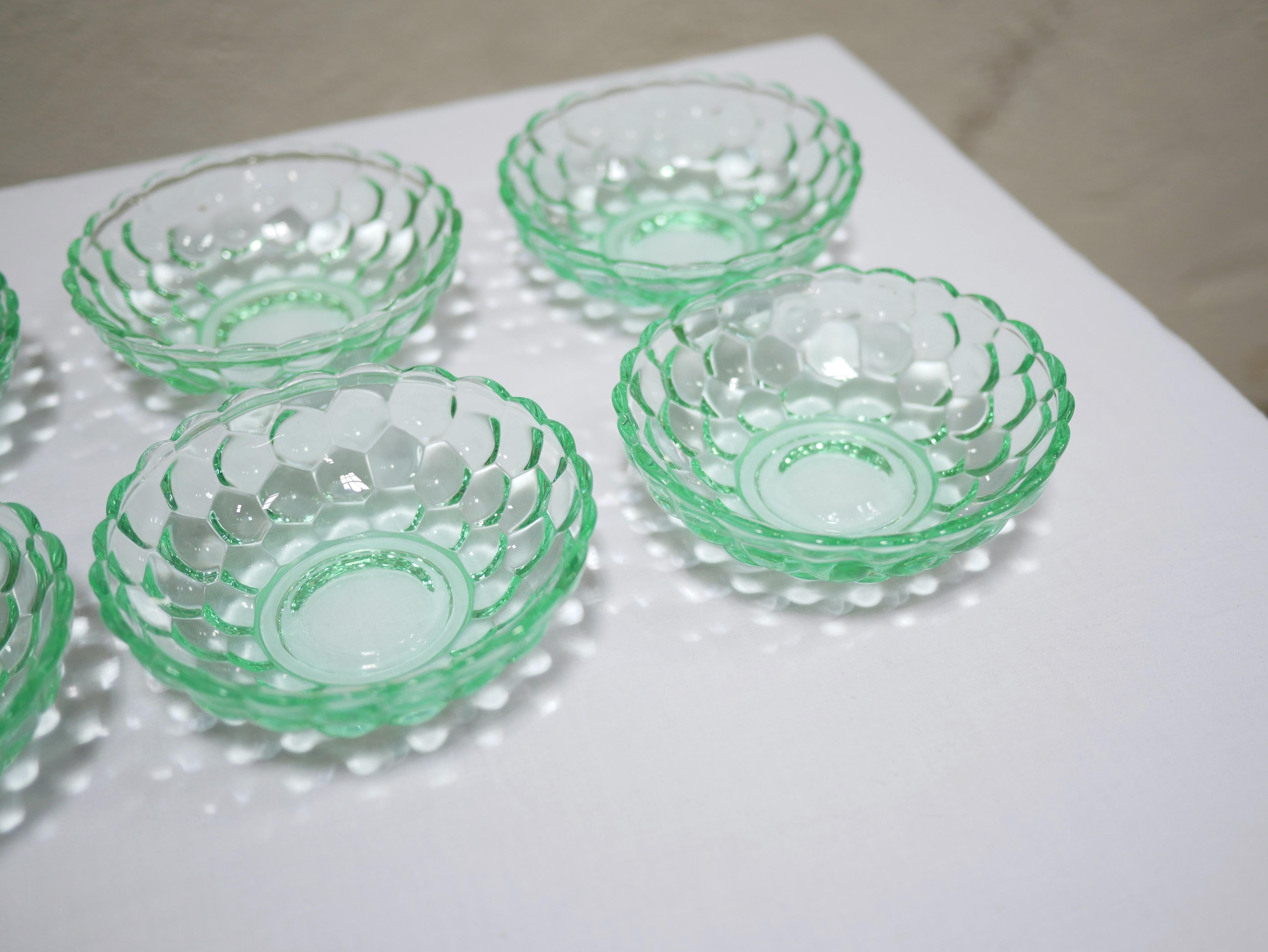 Dessert-Service aus Kristall, bestehend aus einem Kelch und 6 Tassen, Modell 