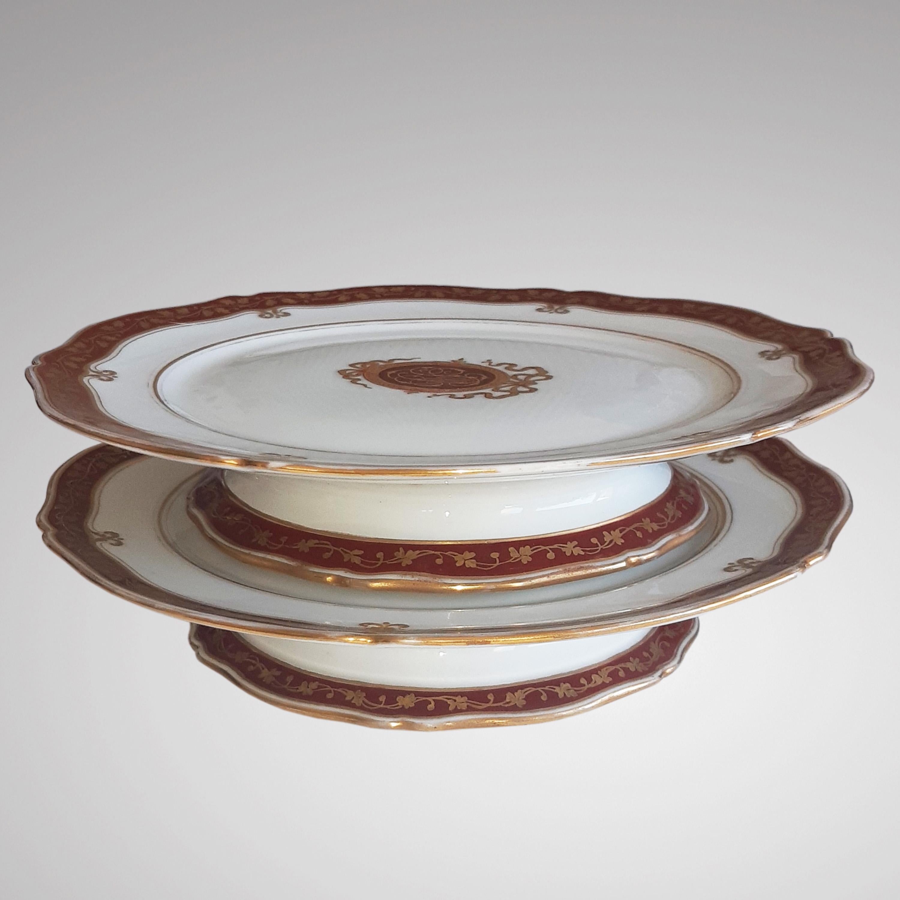 Dessert Service with Red Plates in Paris Porcelain, Napoleon III Period french For Sale 1