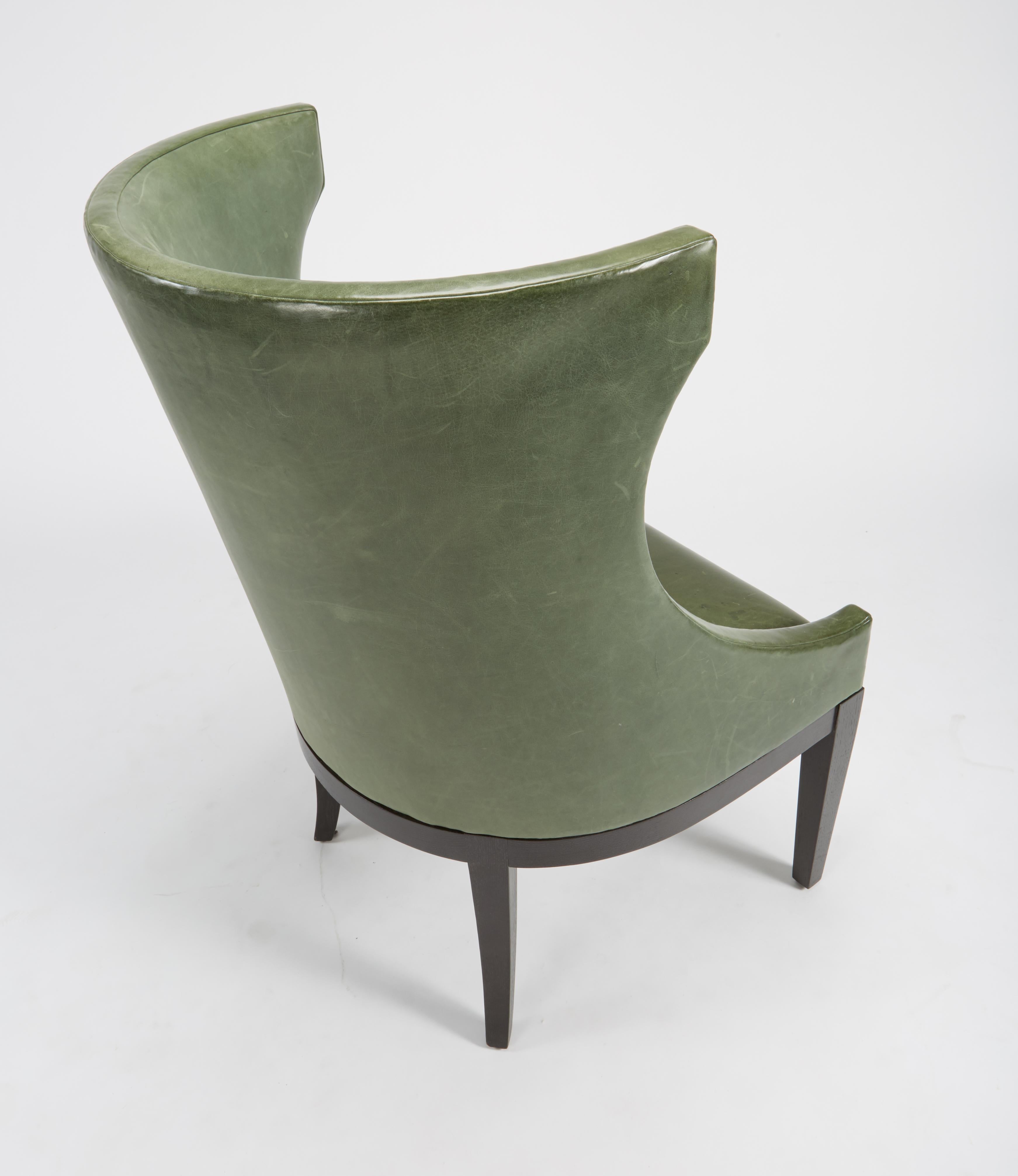 Dessin Fournir Classical Modern High Wingback with Green Leather Armchairs 2