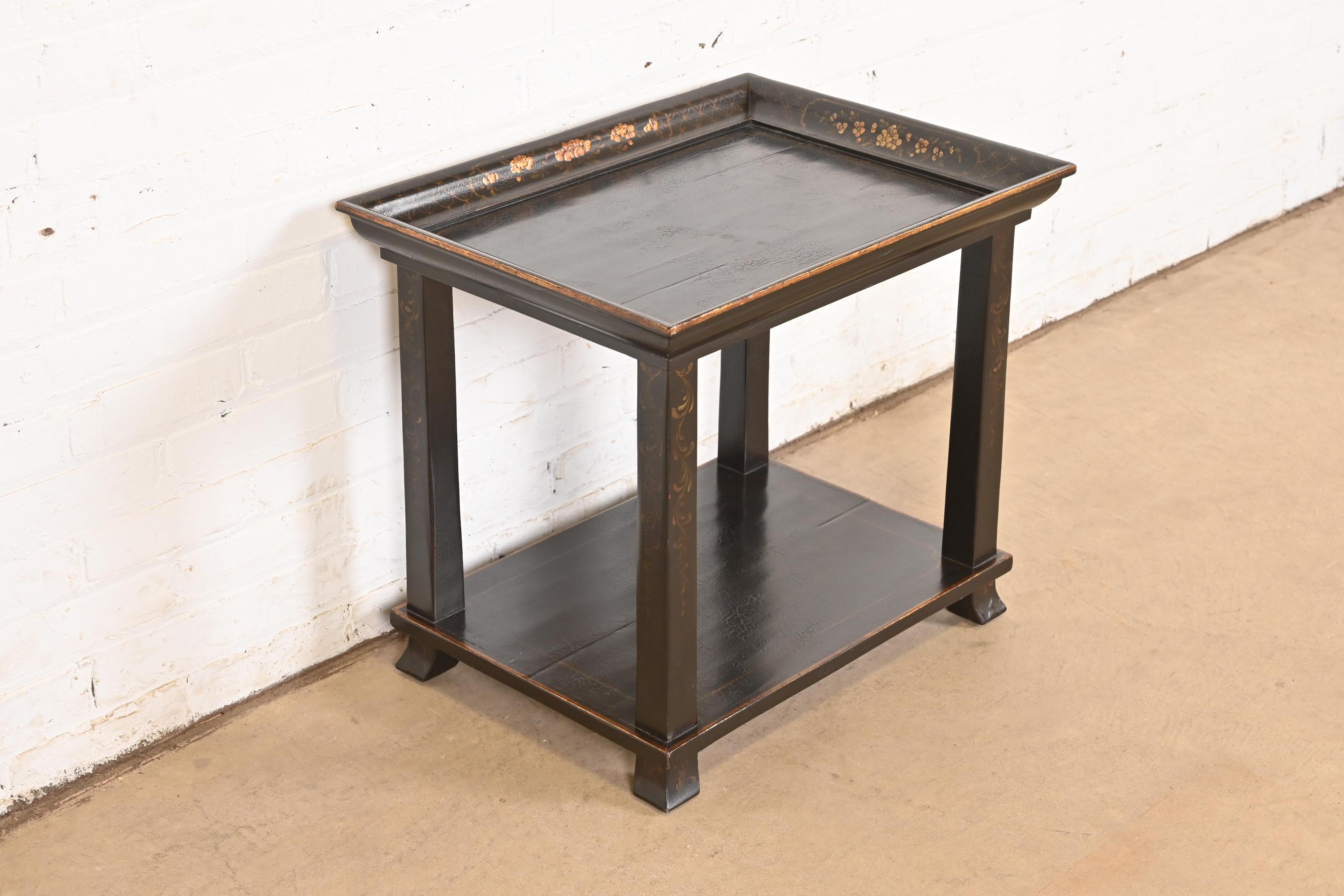 Dessin Fournir Hollywood Regency Chinoiserie Ebonisiert und Gold vergoldet Teetisch (20. Jahrhundert) im Angebot