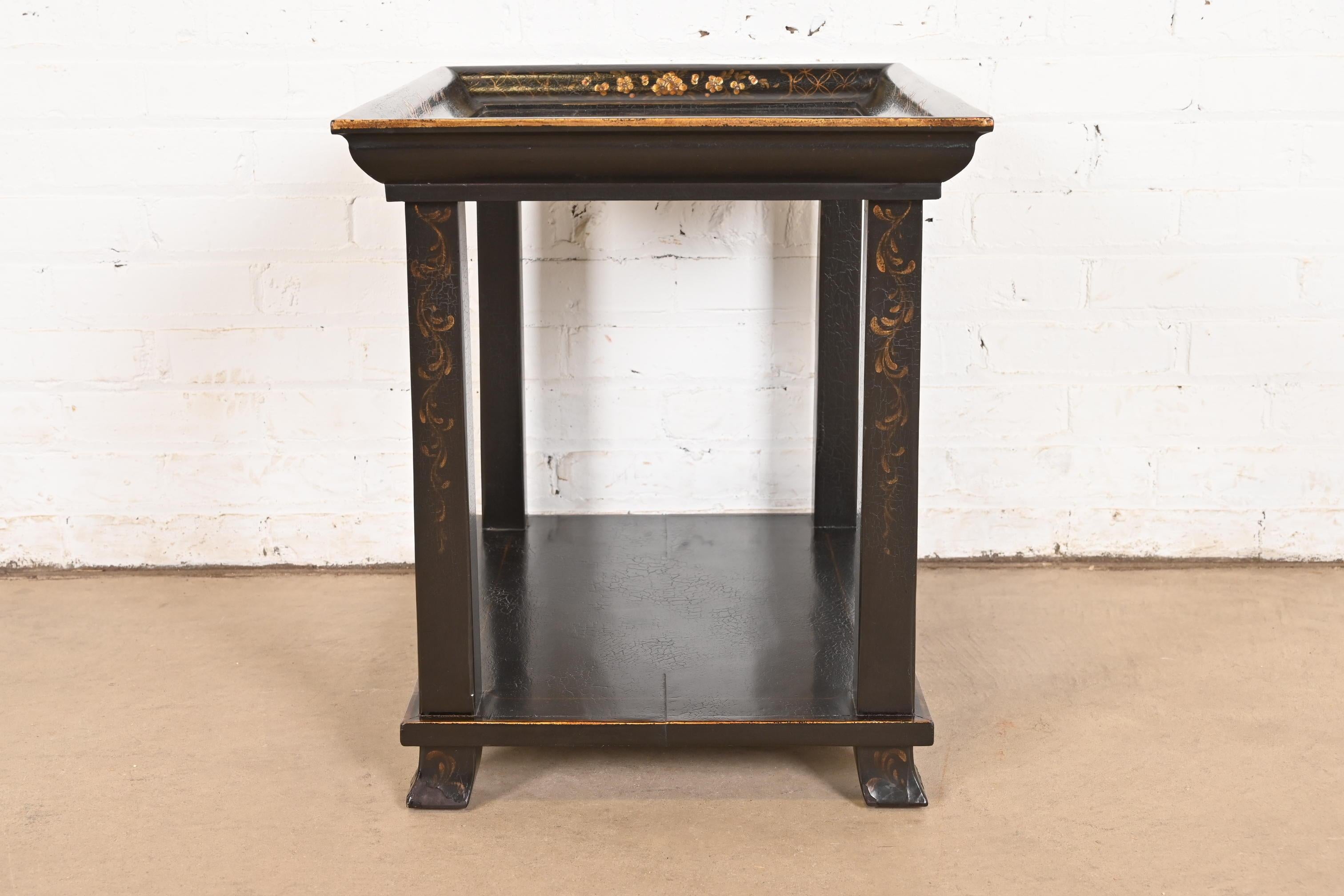 Dessin Fournir Hollywood Regency Chinoiserie Ebonisiert und Gold vergoldet Teetisch im Angebot 2
