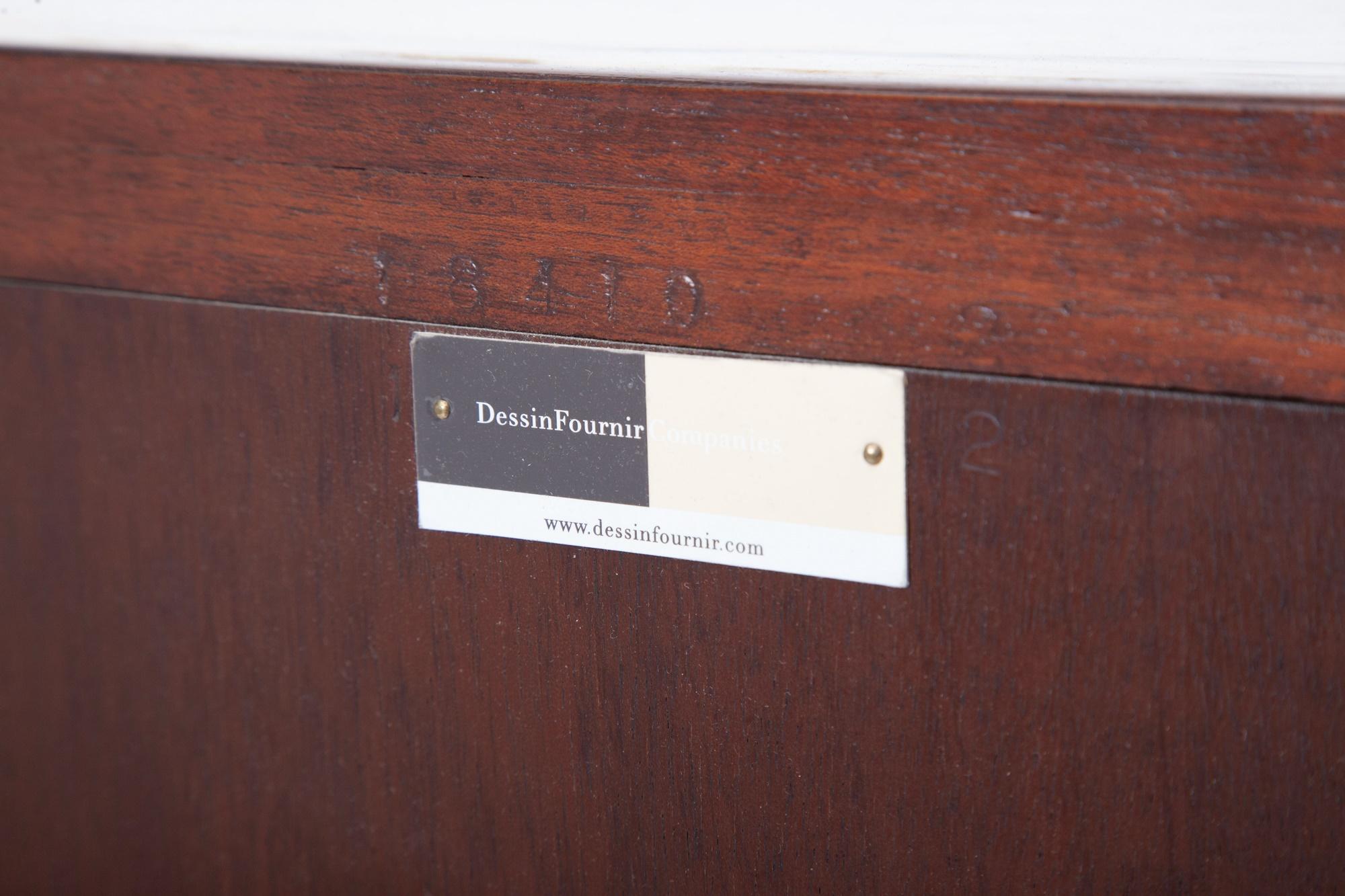 Dessin Fournir Buffet / Crédence en acajou Wood Wood & parcel Gilt / Marble Top en vente 1