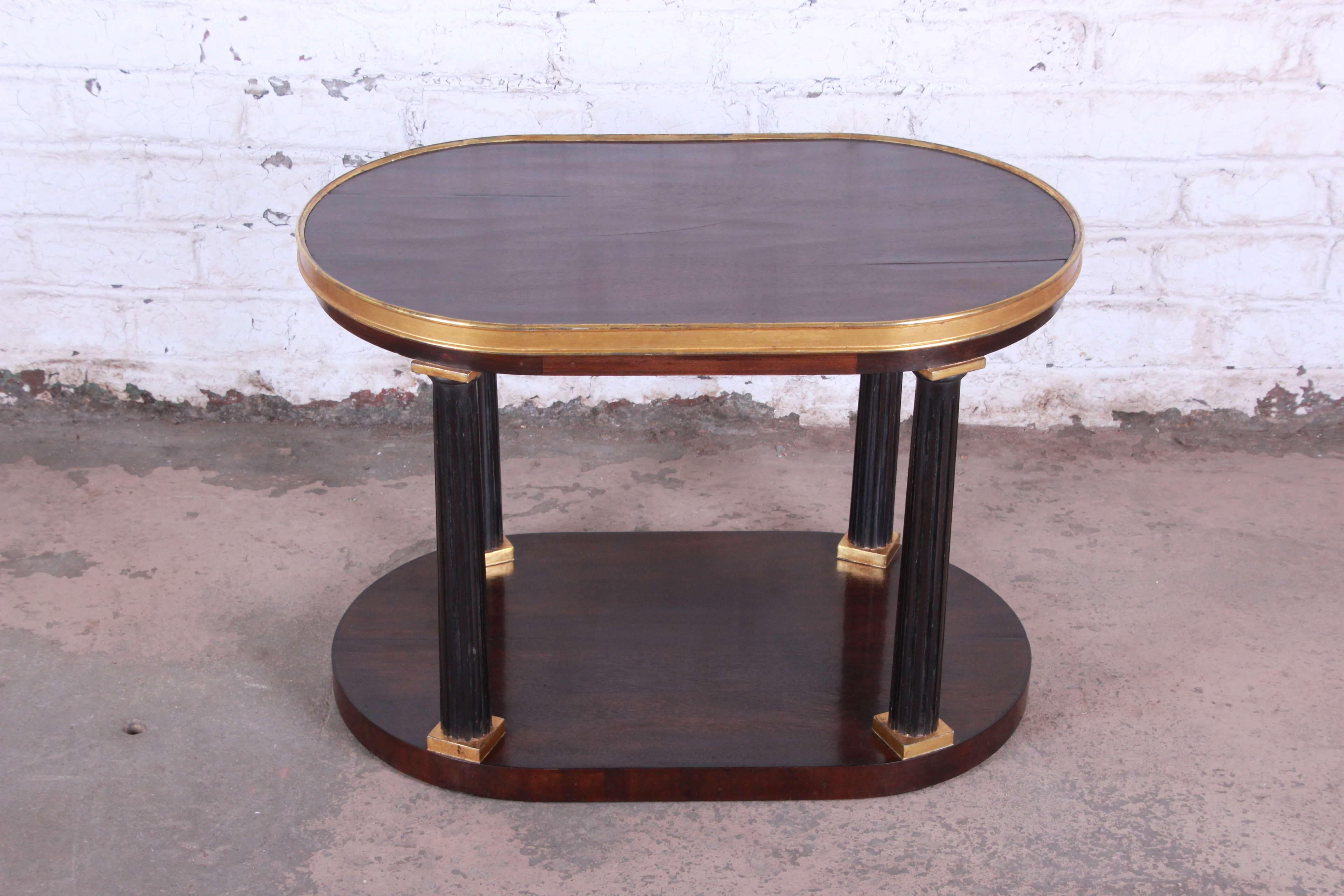 Dessin Fournir Neoclassical Oval Two-Tiered Occasional Table im Zustand „Gut“ in South Bend, IN