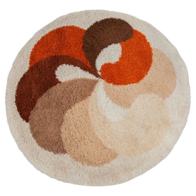 Desso Op Art Round Carpet Mid-Century Modern, 1960s For Sale at 1stDibs |  circle pattern carpet, mcm round rug, circle carpet design