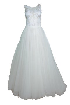 Destination Romance, Tule wedding overskirt in ivory