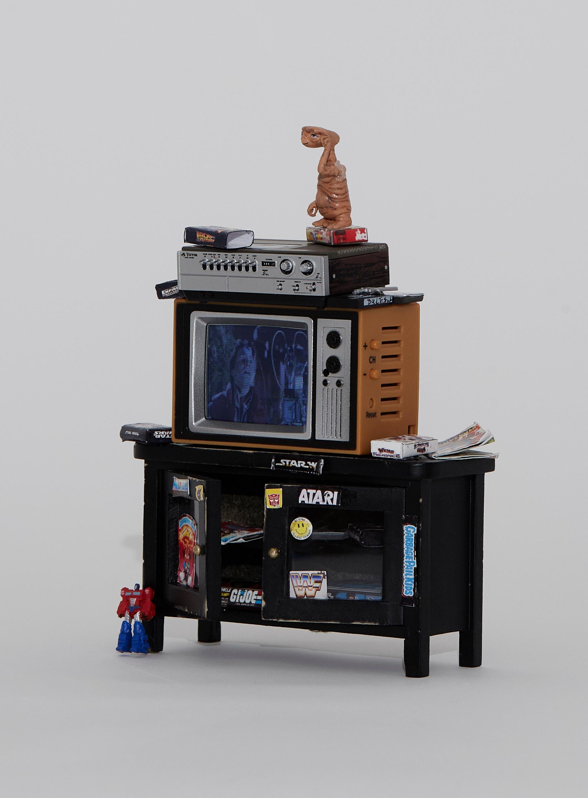 Boîte d'DIORAMA MINIATURE GEN X ROOM DIORAMA -BEDROOM des années 80 avec T.V. d'ENSEMBLE Pop Art - ATARI 5