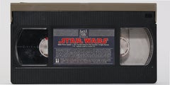 24x36  Affiche d'une exposition de photographies de pop art « Star Wars » du VHS