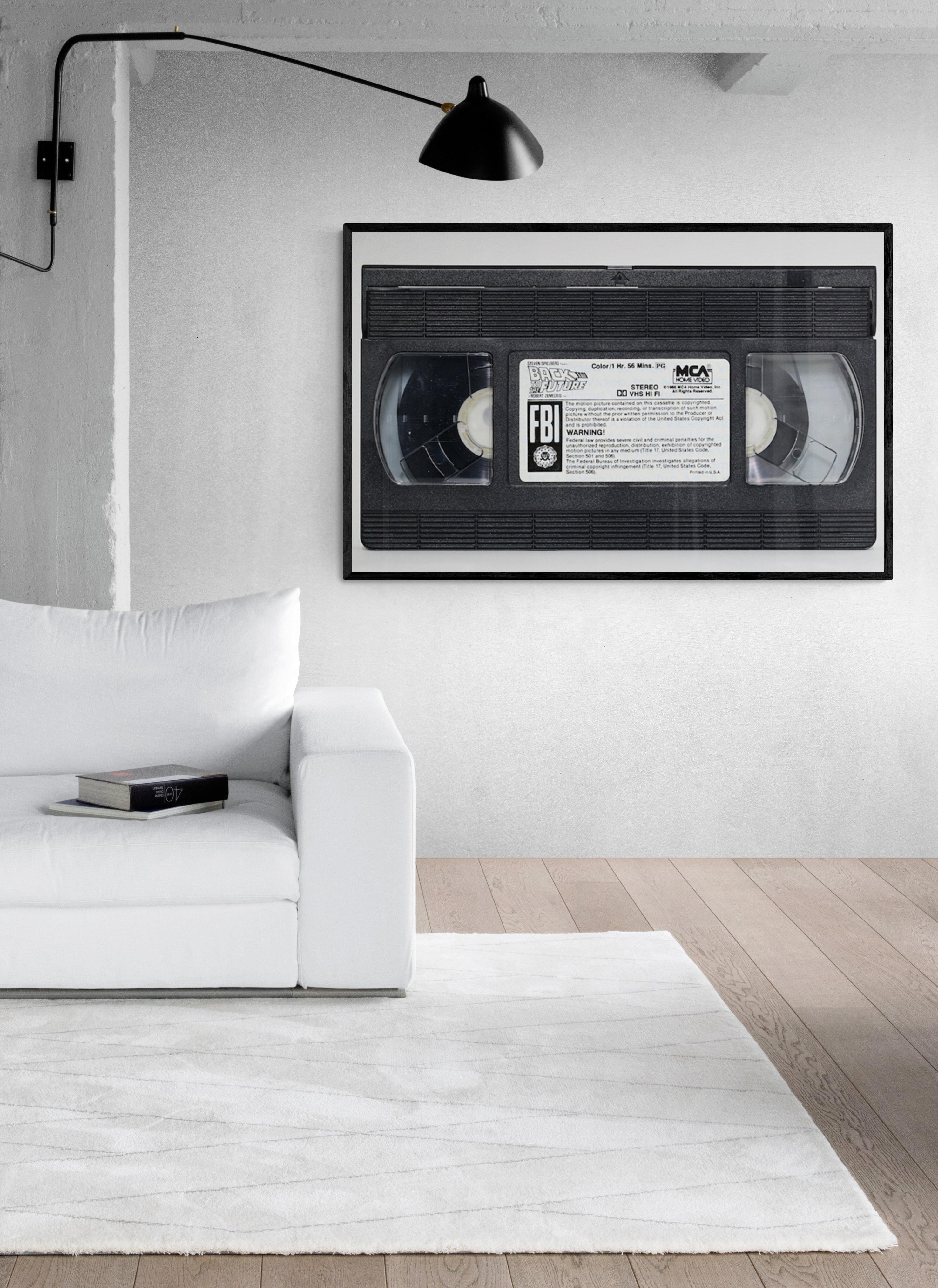 36x48  „Back to the Future“ VHS-Fotofotografie, Pop Art  Fine Art Print Signiert (Schwarz), Still-Life Print, von Destro