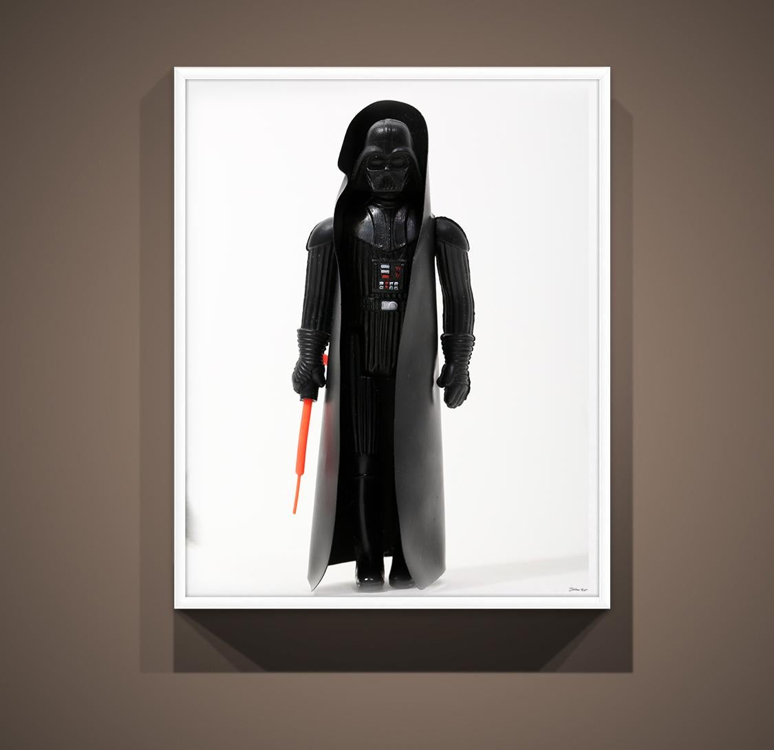 DARTH VADER 30x40 First 12 Release, Star Wars, Fotografie Pop Art, 70er Jahre Spielzeug – Photograph von Destro