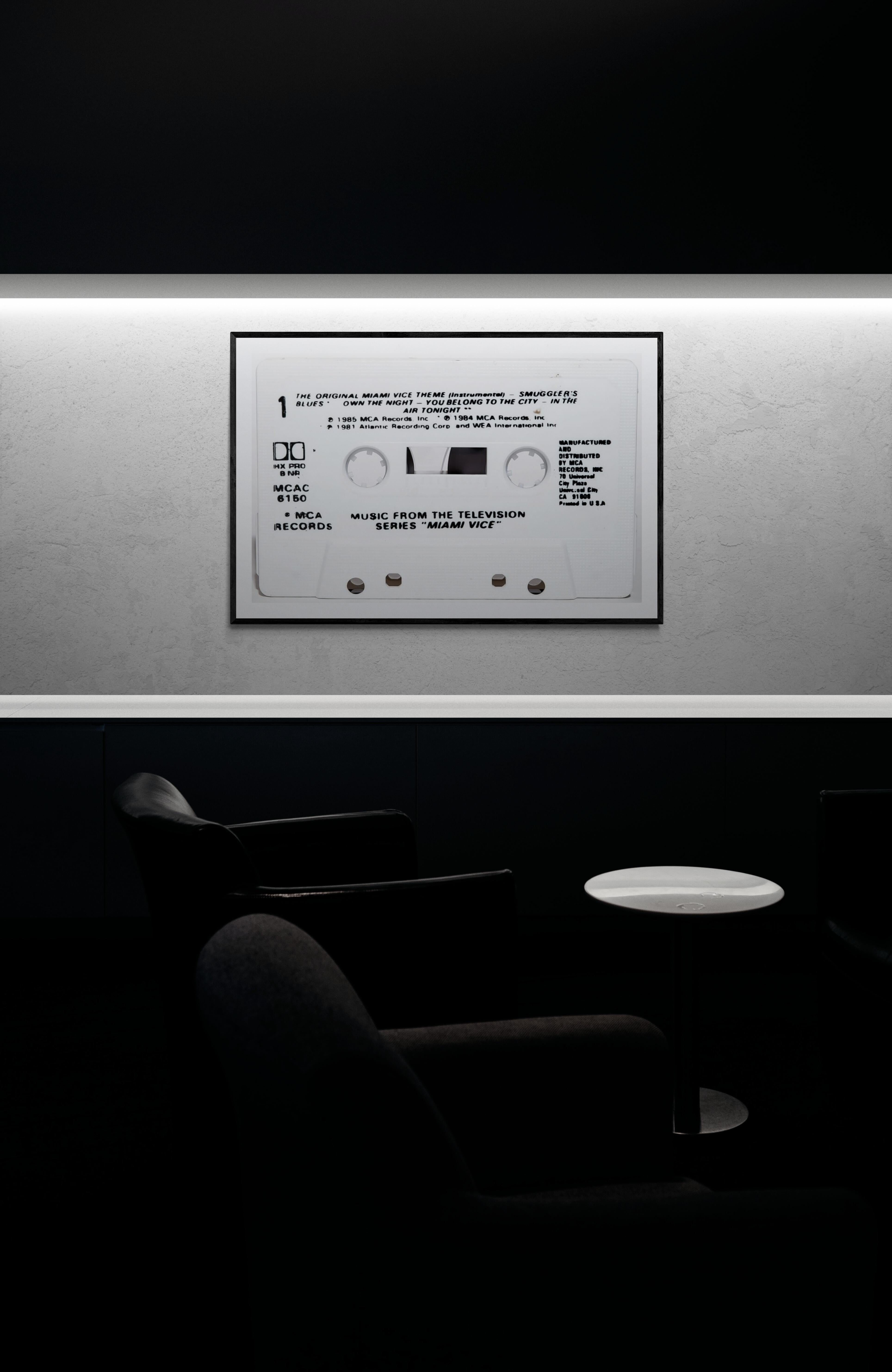 Miami Vice Soundtrack Cassette-Fotografie 30x50 Pop Art von Destro Photography im Angebot 6