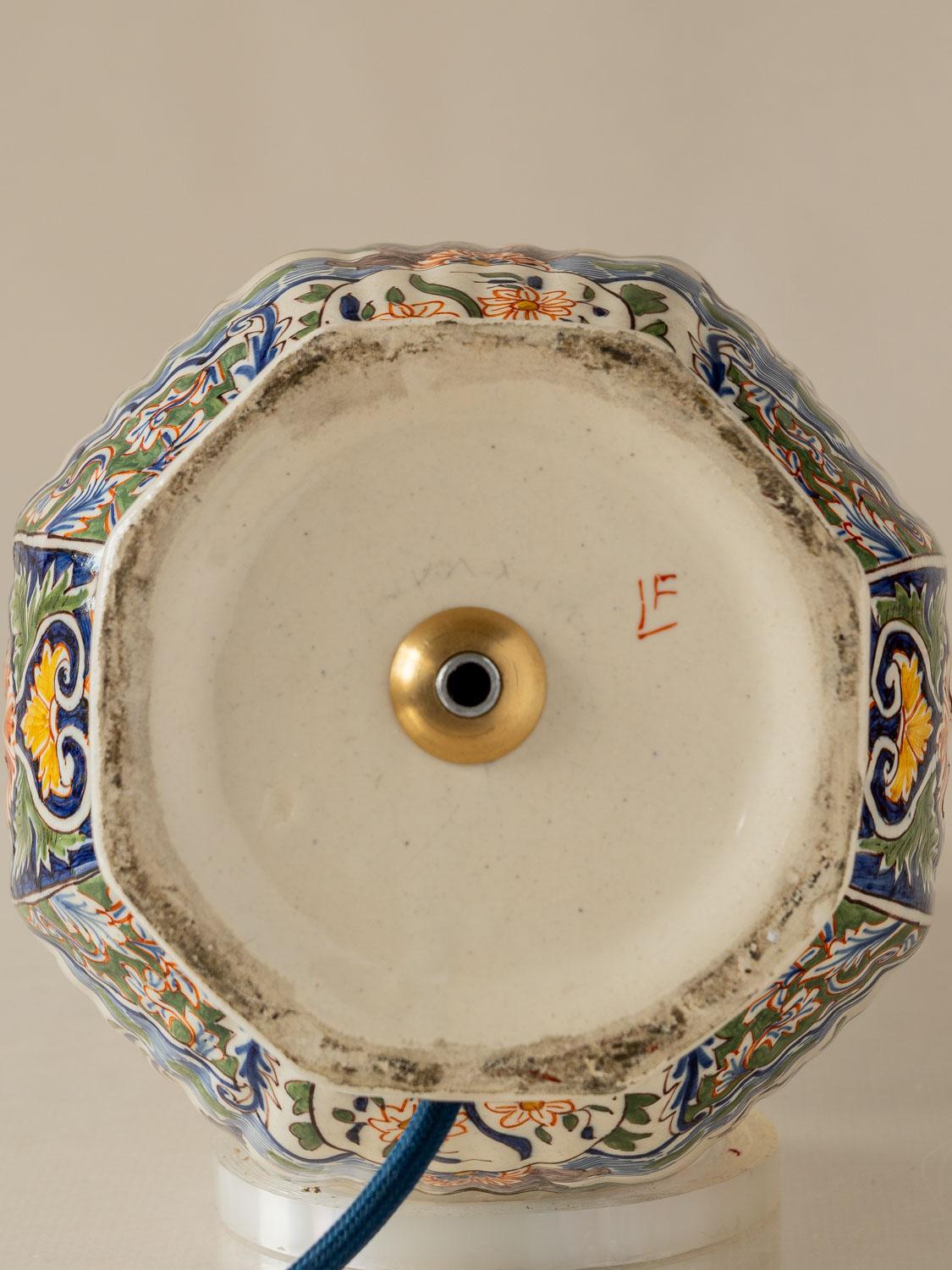 Desvres Faience Delft Table Lamp (1900-1920), New Velvet Slate-Blue Lampshade For Sale 3