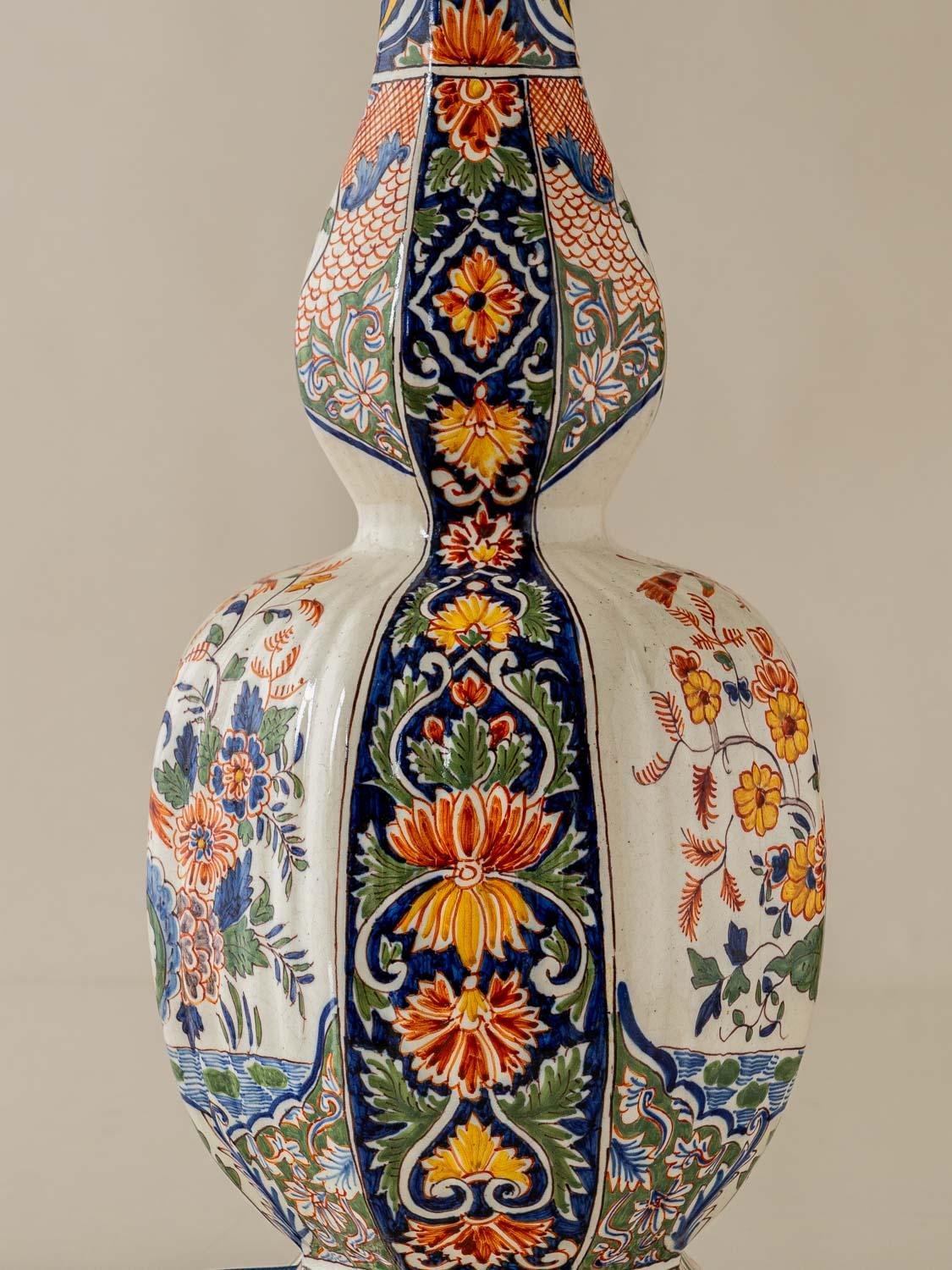 Hand-Crafted Desvres Faience Delft Table Lamp (1900-1920), New Velvet Slate-Blue Lampshade For Sale