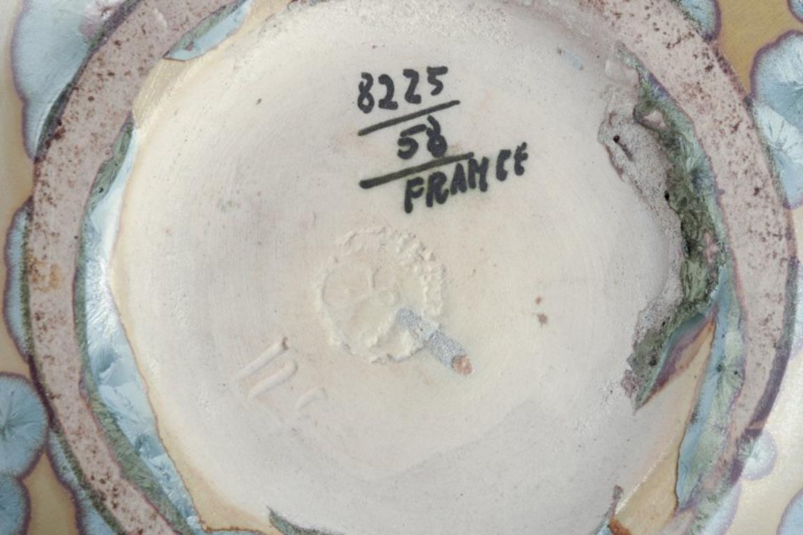 Desvres Fourmaintraux Delassus, Francia. Vaso in ceramica Art Nouveau con manici. in vendita 2