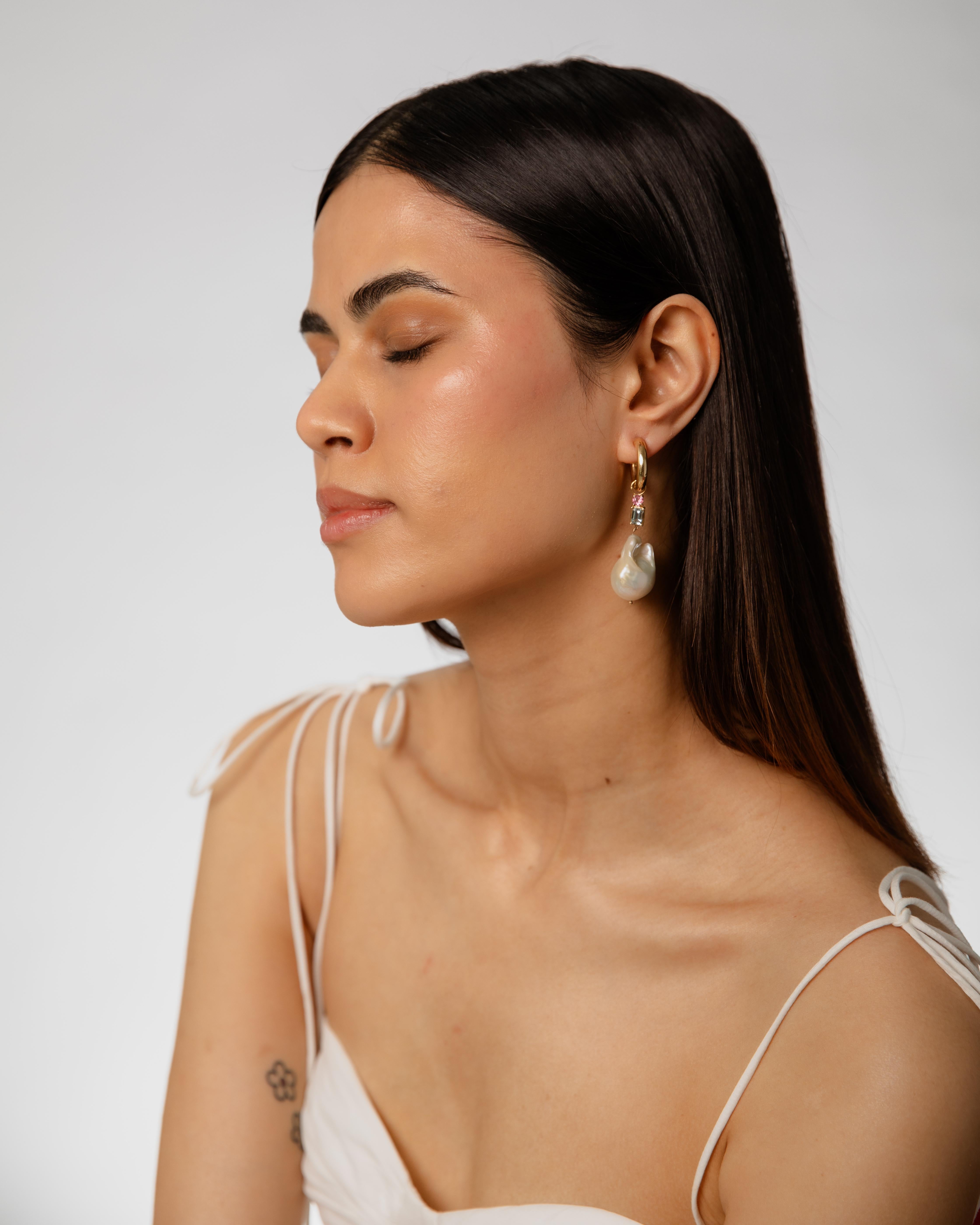Detachable Aquamarine & Chunky 14k  Hoop Drop Earring For Sale 2